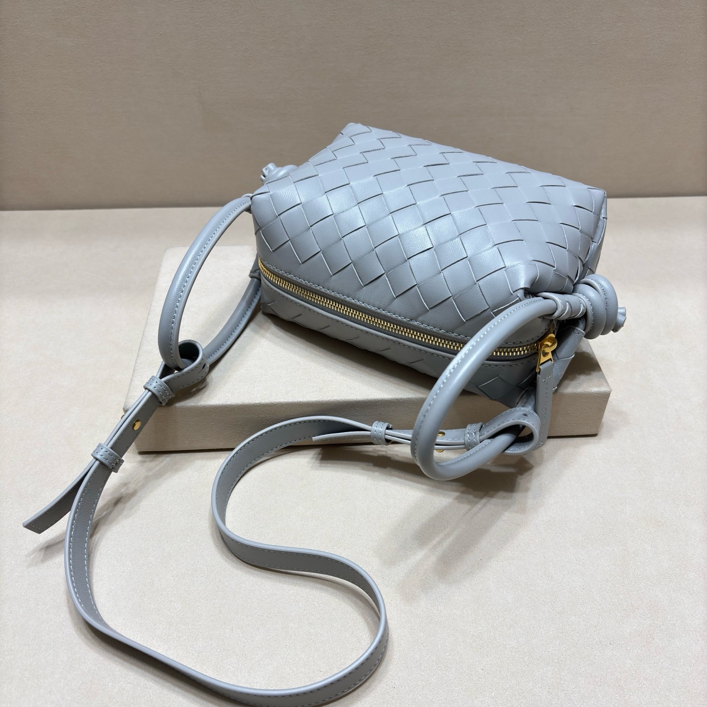 顶级🅿️1155 Loop手袋 - 超大環扣で多機能デザイン