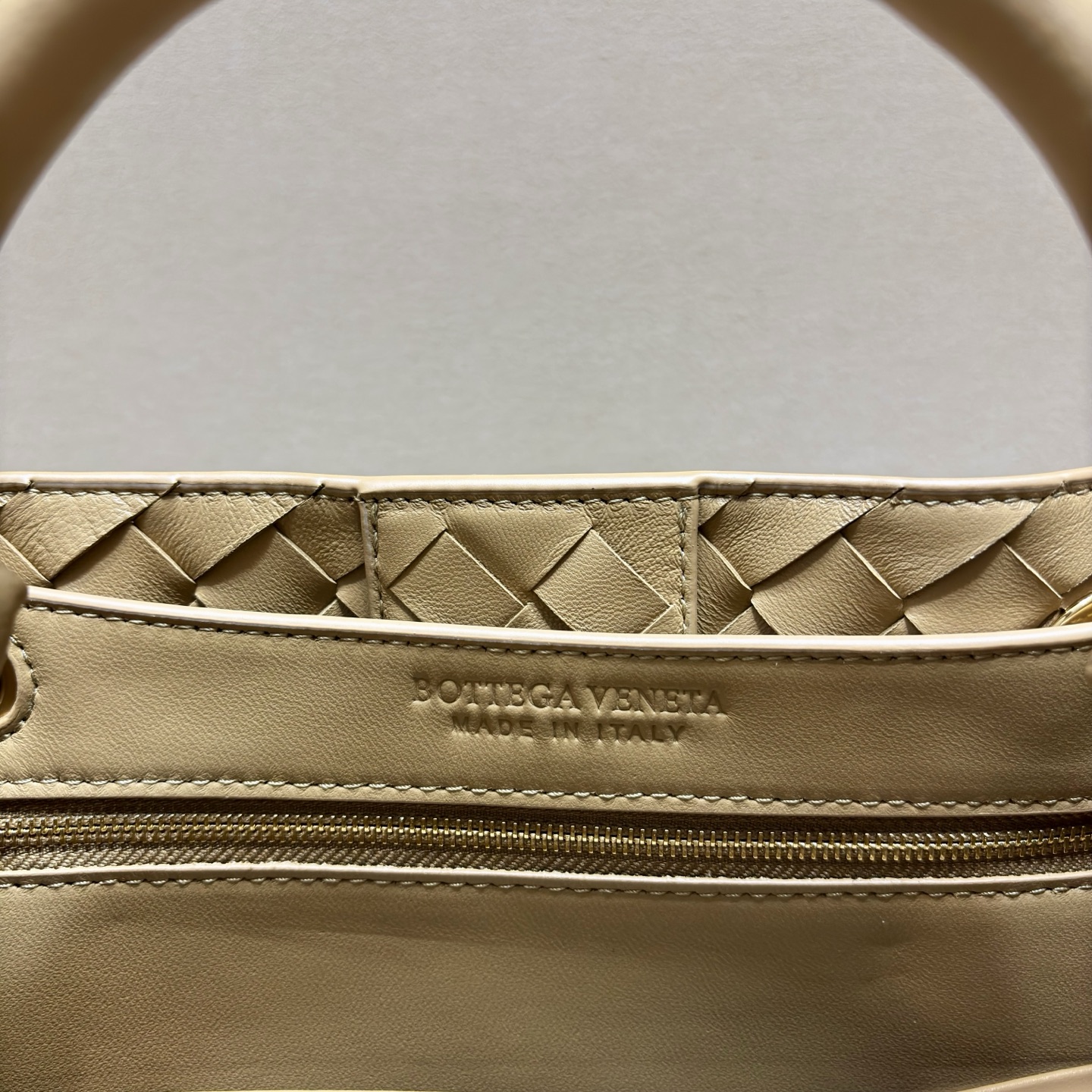 顶级🅿️2058 Intrecciato編み込み小型手提げバッグ