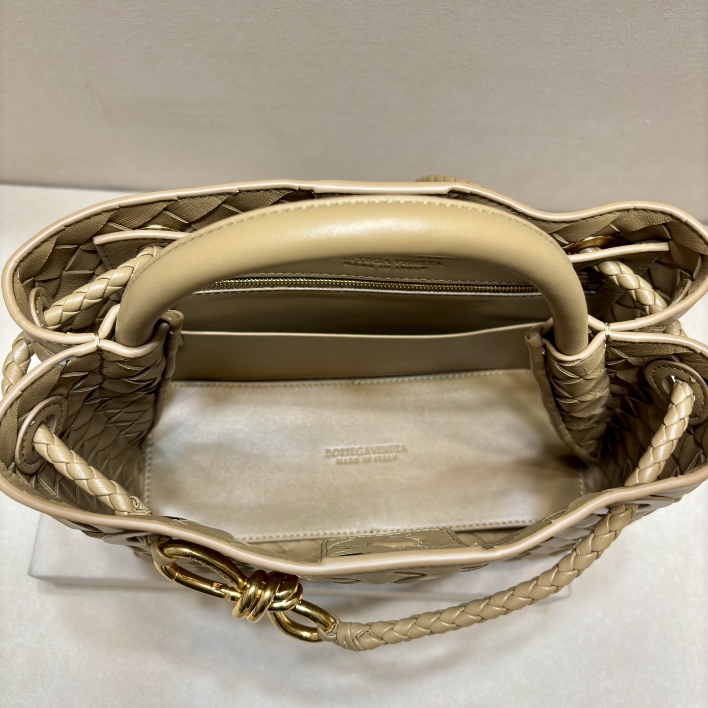 顶级🅿️2058 Intrecciato編み込み小型手提げバッグ