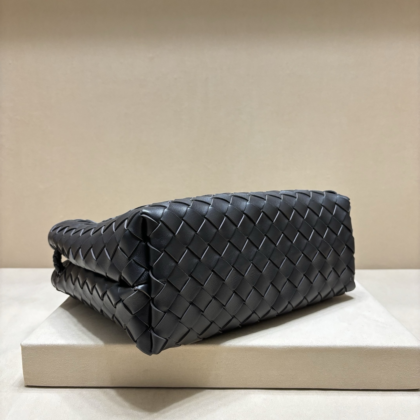 顶级🅿️2058 Intrecciato編織革小号手提包 - 多様な背法と収納力