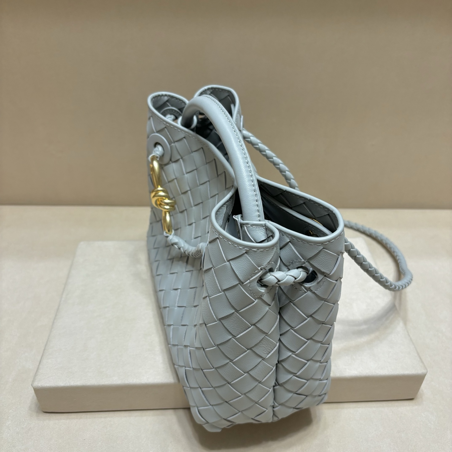 顶级🅿️2058 春夏新作 編織風小型手提げバッグ