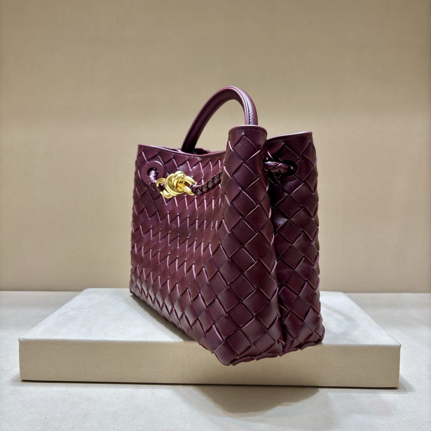 顶级🅿️2058 小号手提バッグ - 編織風スタイルと金属ディテール