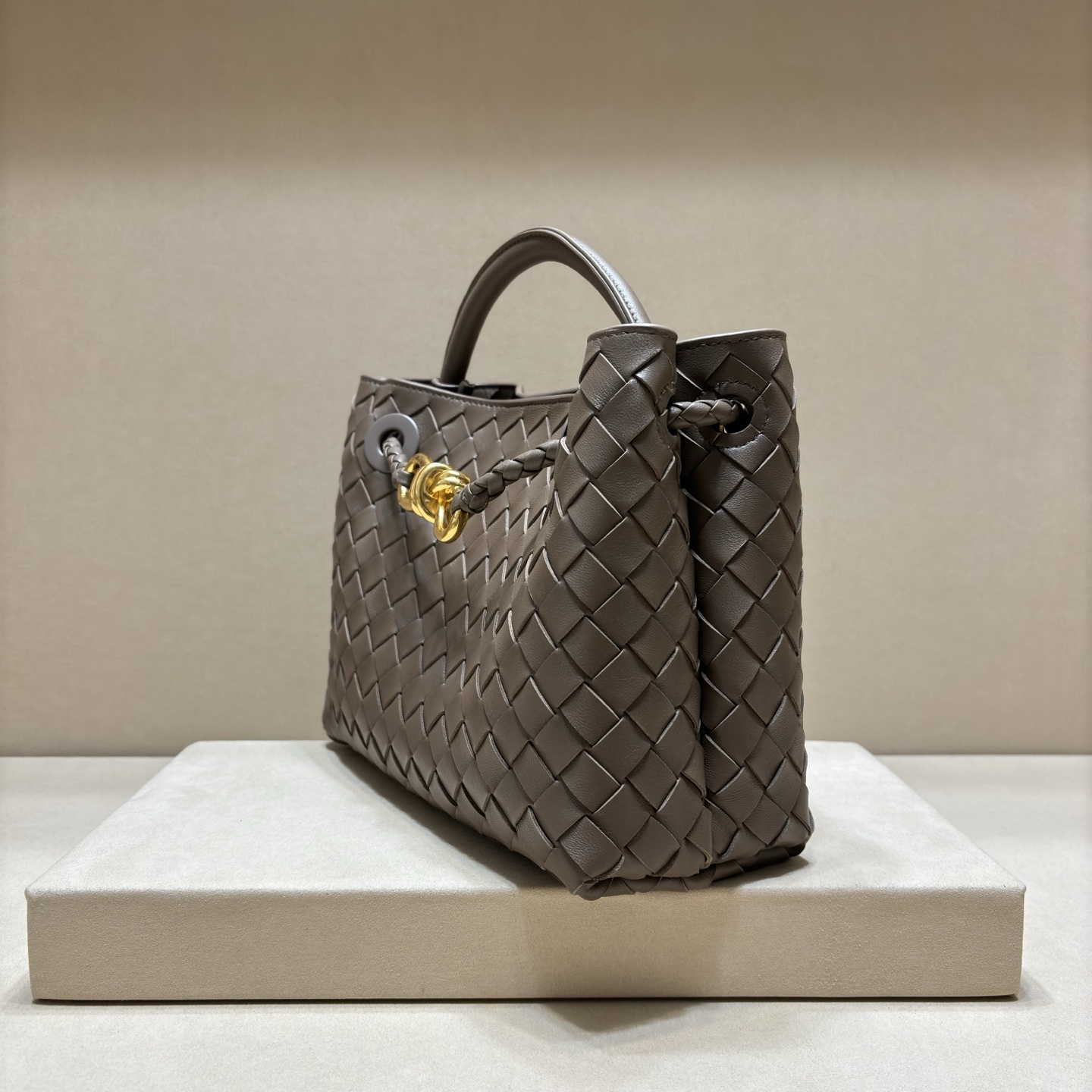 顶级🅿️2058 編織デザインの春夏新作小型手提げバッグ