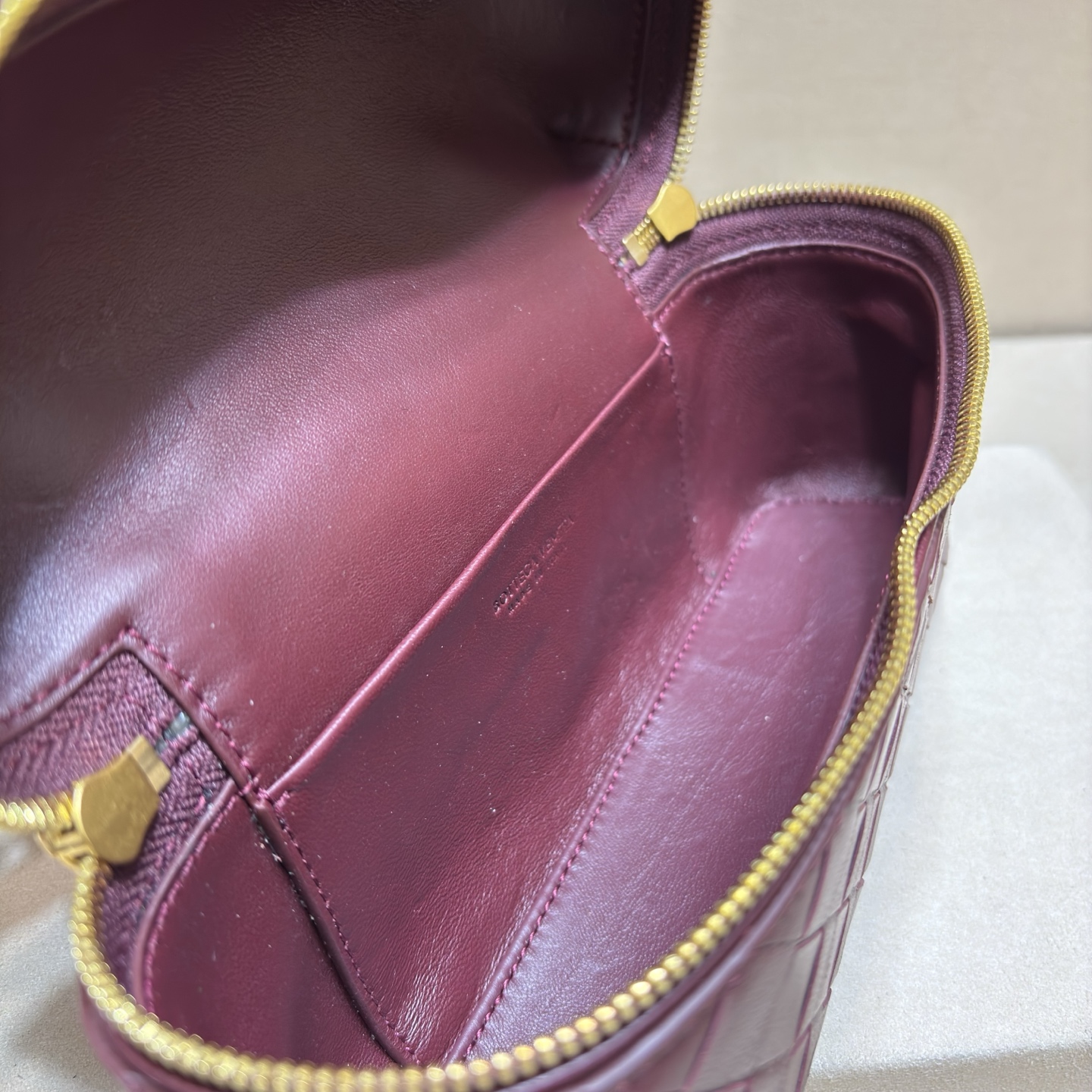 顶级🅿️1470 春夏編み込みラウンドファスナーショルダーバッグ