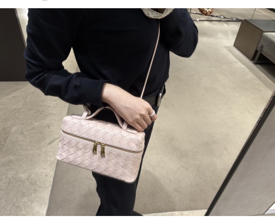 顶级🅿️1470 春夏編織ラウンドジッパーショルダーバッグ