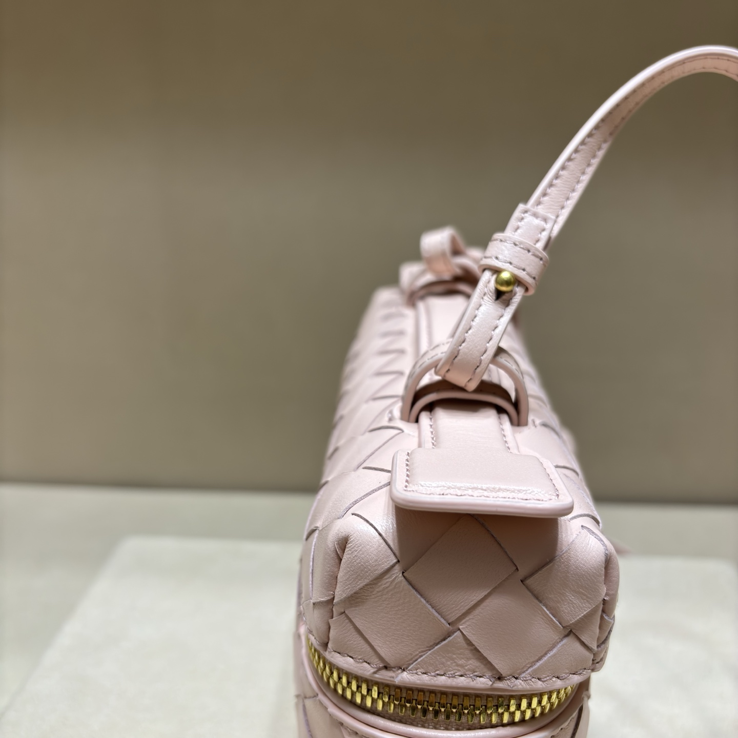 顶级🅿️1470 春夏編織ラウンドジッパーショルダーバッグ