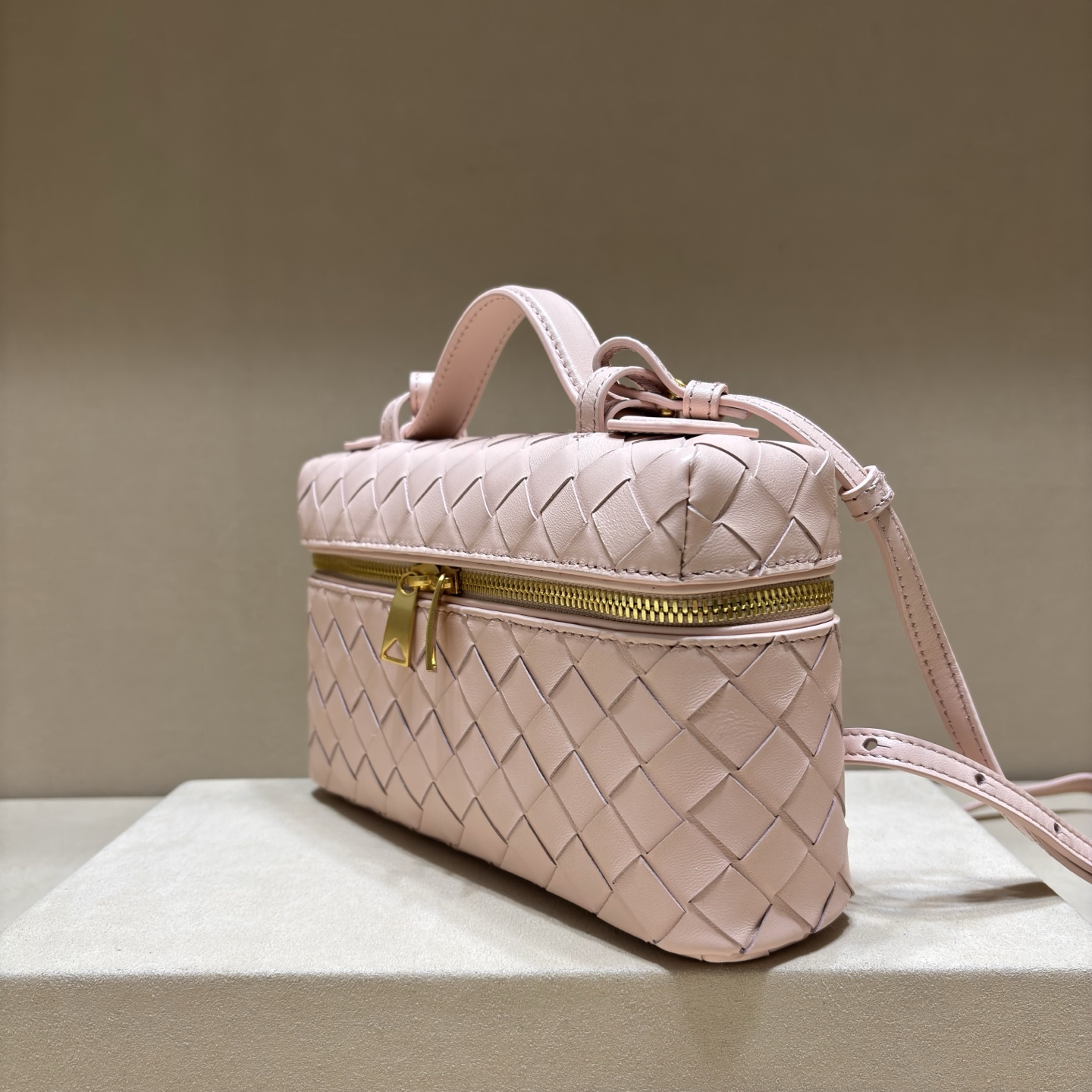 顶级🅿️1470 春夏編織ラウンドジッパーショルダーバッグ