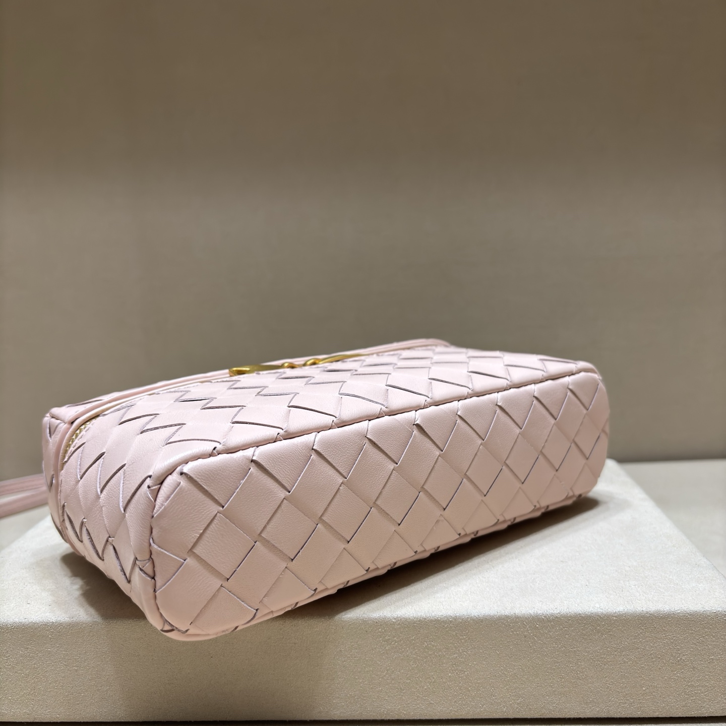 顶级🅿️1470 春夏編織ラウンドジッパーショルダーバッグ