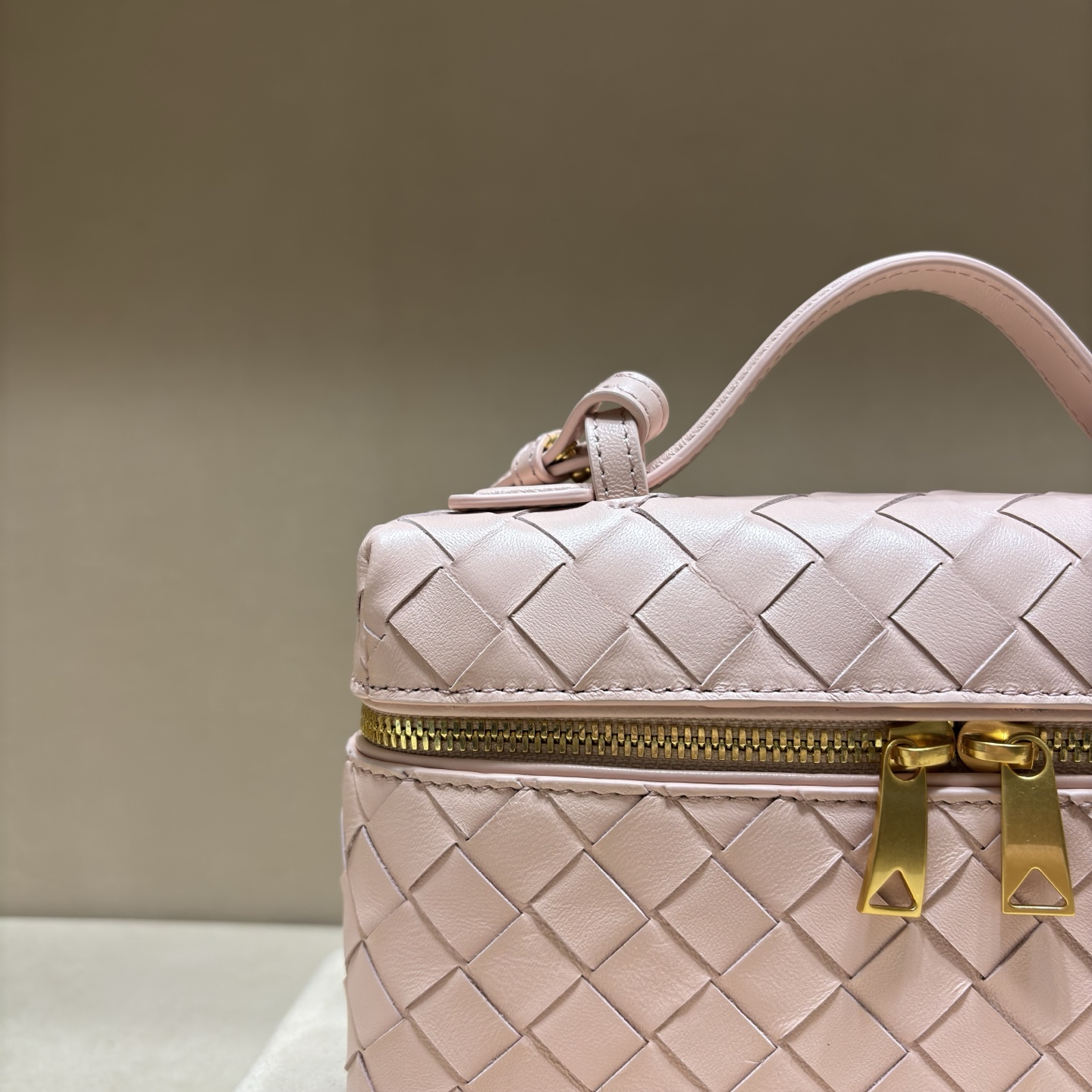 顶级🅿️1470 春夏編織ラウンドジッパーショルダーバッグ