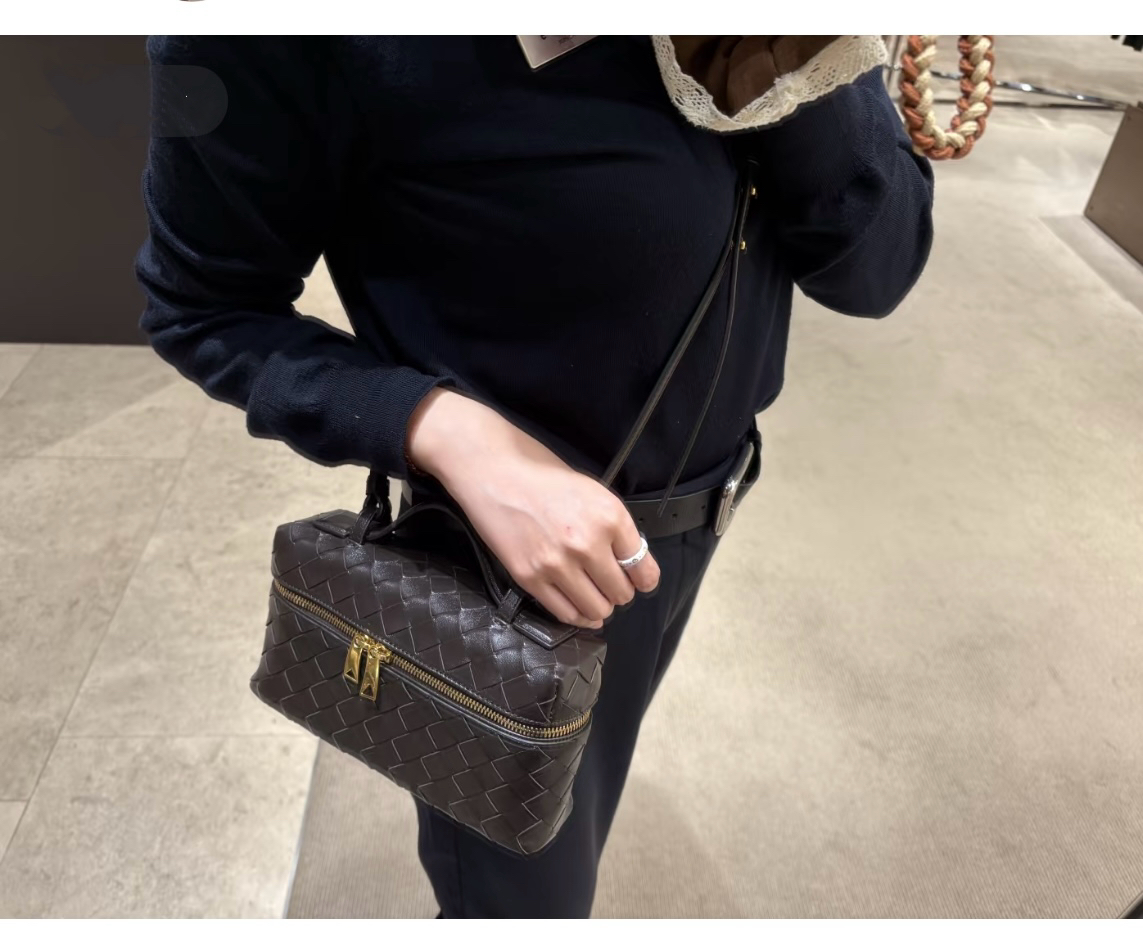 顶级🅿️1470 春夏編み込みラウンドジッパーショルダーバッグ - 化粧ポーチにも最適