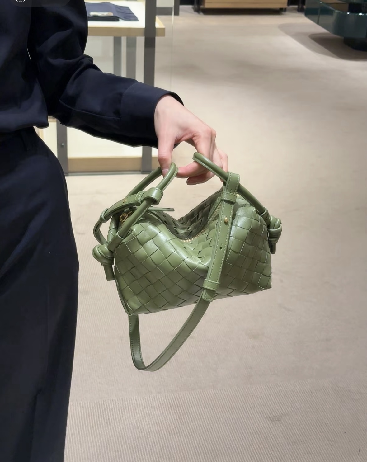 Loop手袋 - 超大環扣デザイン&多機能スタイル