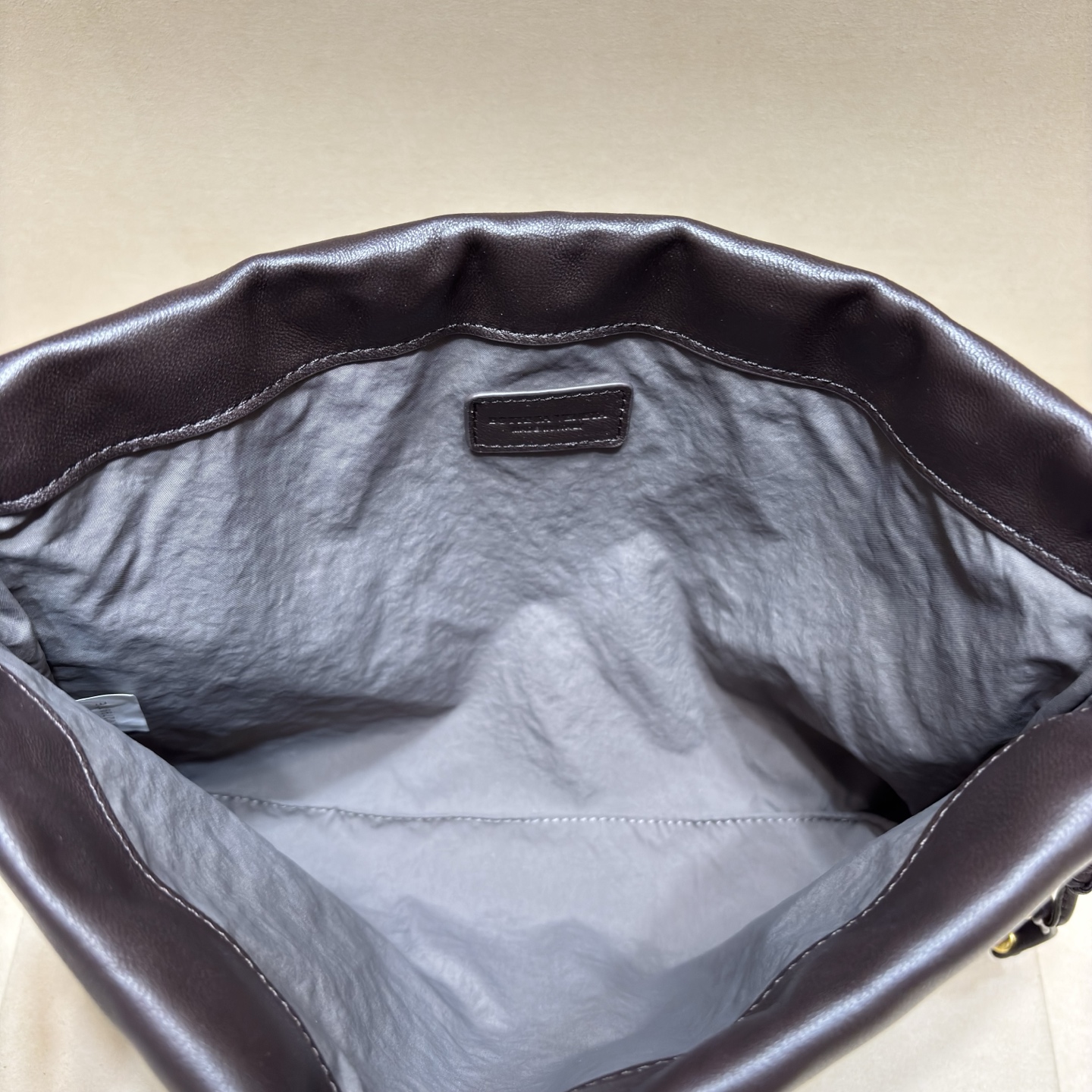 顶级🅿️1218 抽绳Dustbagバッグ - クラシックな編みデザインと軽量な使い心地