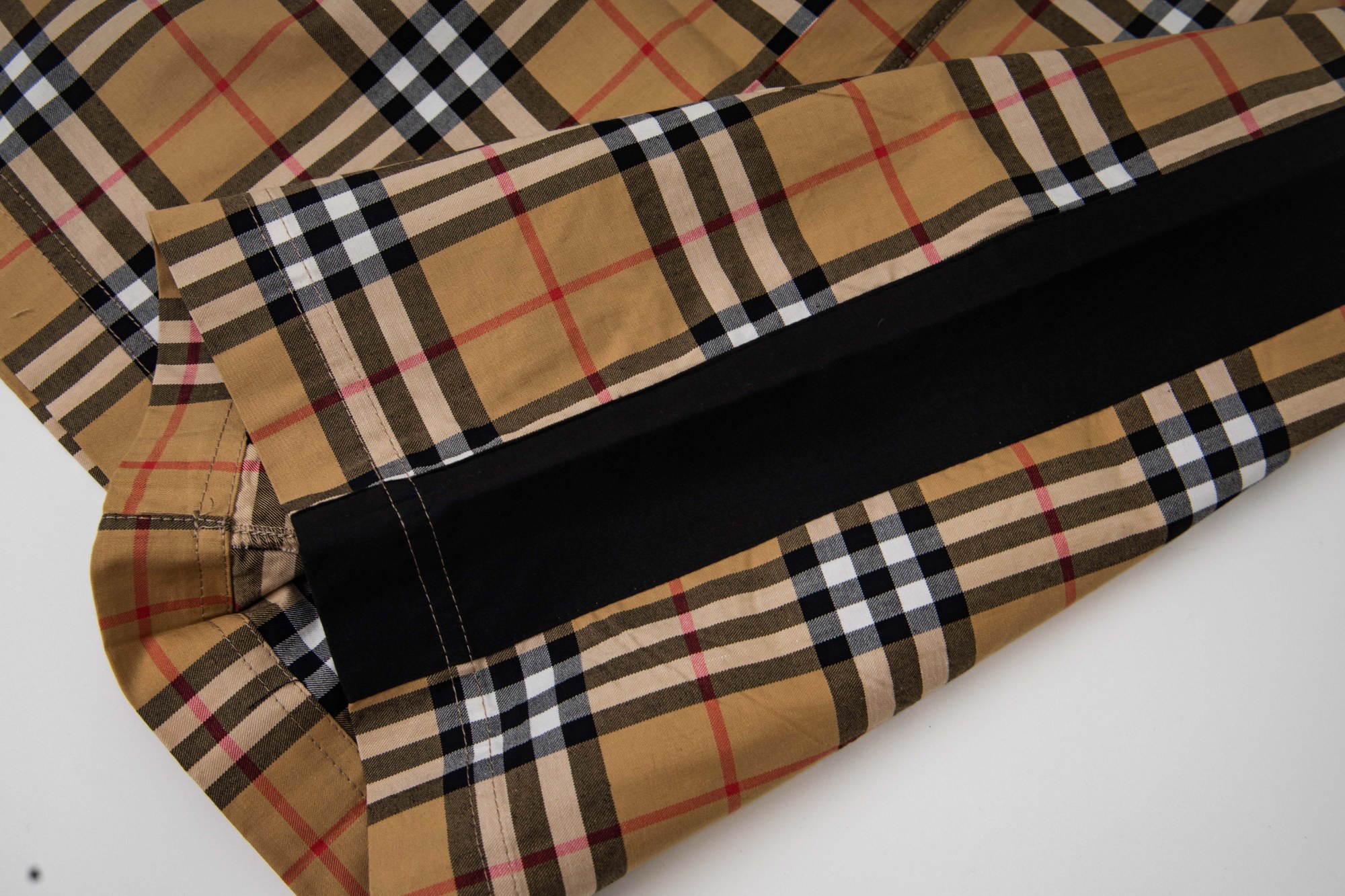 Burberry/巴宝莉 侧边条纹格纹弹力棉质长裤-Top High Quatity Cheap Sneakers Fashion Clothing Clothes Bags handbags Shoes of all Brand wholesale With The best Quality And Beautiful Price from China Factory Chinese suppliers wholesaler seller Burberry/巴宝莉 侧边条纹格纹弹力棉质长裤