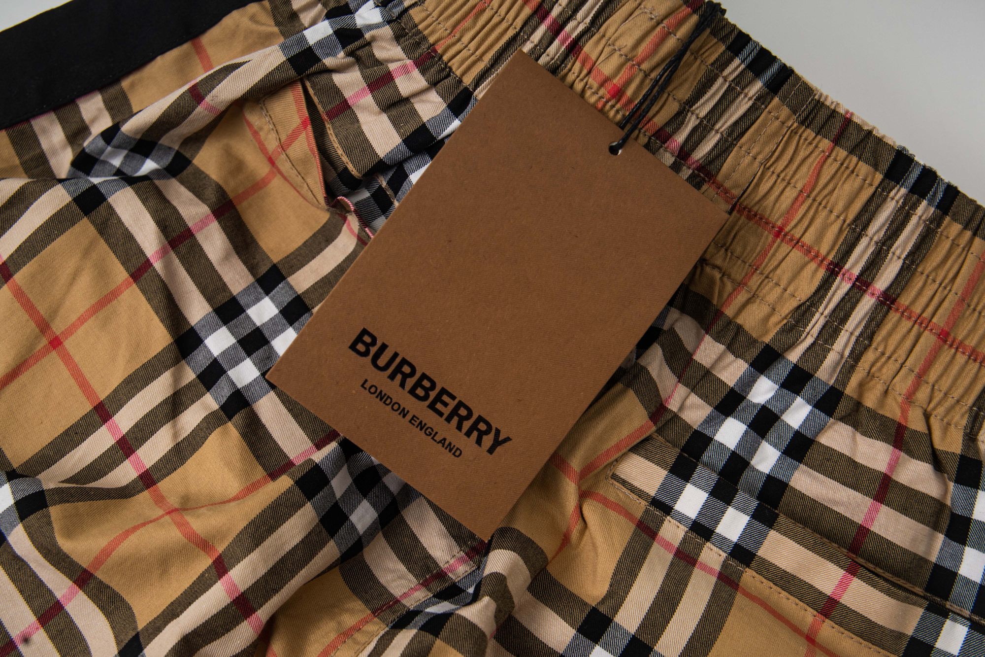 Burberry/巴宝莉 侧边条纹格纹弹力棉质长裤-Top High Quatity Cheap Sneakers Fashion Clothing Clothes Bags handbags Shoes of all Brand wholesale With The best Quality And Beautiful Price from China Factory Chinese suppliers wholesaler seller Burberry/巴宝莉 侧边条纹格纹弹力棉质长裤