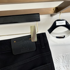 专柜🆕2026春夏设计推荐 热卖牛仔裤🆕柔软亲肤面料 奢华头层牛皮腰牌 经典蓝洗水 专柜限量款 奢华感订制面料 工艺+洗 专柜🆕2026春夏设计推荐 热卖牛仔裤🆕柔软亲肤面料 奢华头层牛皮腰牌 经典蓝洗水 专柜限量款 奢华感订制面料 工艺+洗