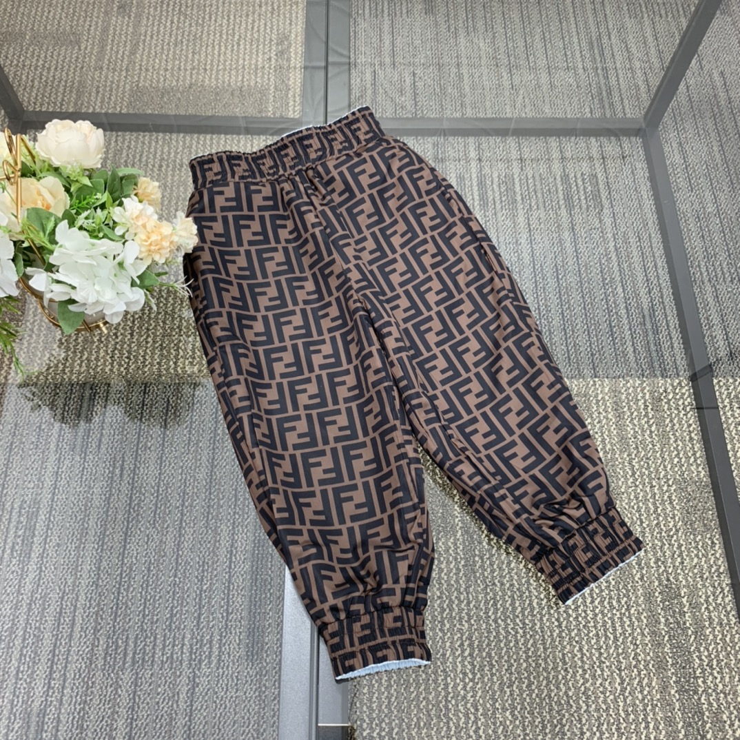 芬迪 Fendi 高级成衣风衣外套及大衣服饰 #E421E4EF 7