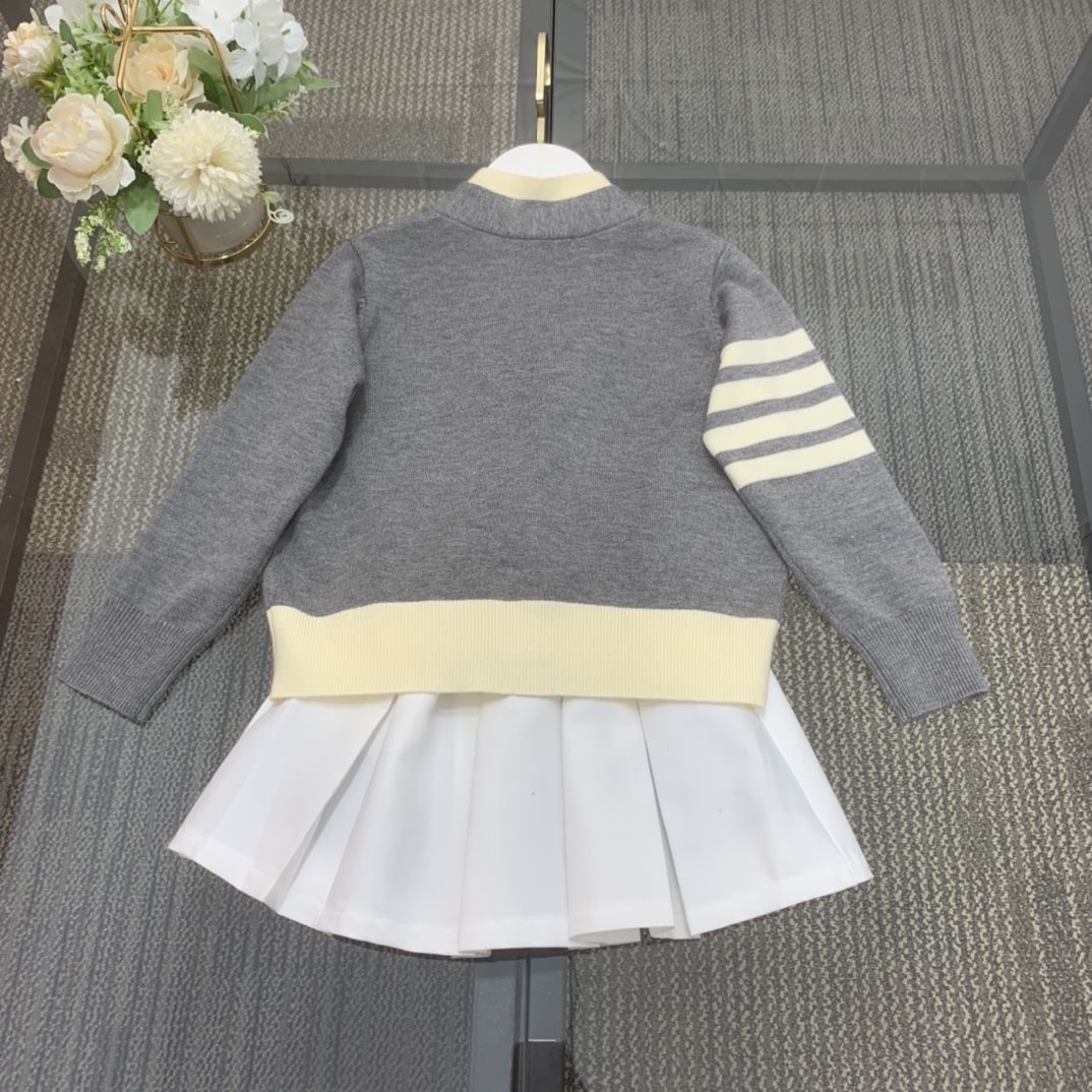 INVENTORY: 110/140 EACH TB KNITTING CHILDREN’S KNITTING SUIT, COLLEGE FROWN MATERIAL, HAND COMFORTS, CLASSIC HOURLY SET - 图片 9