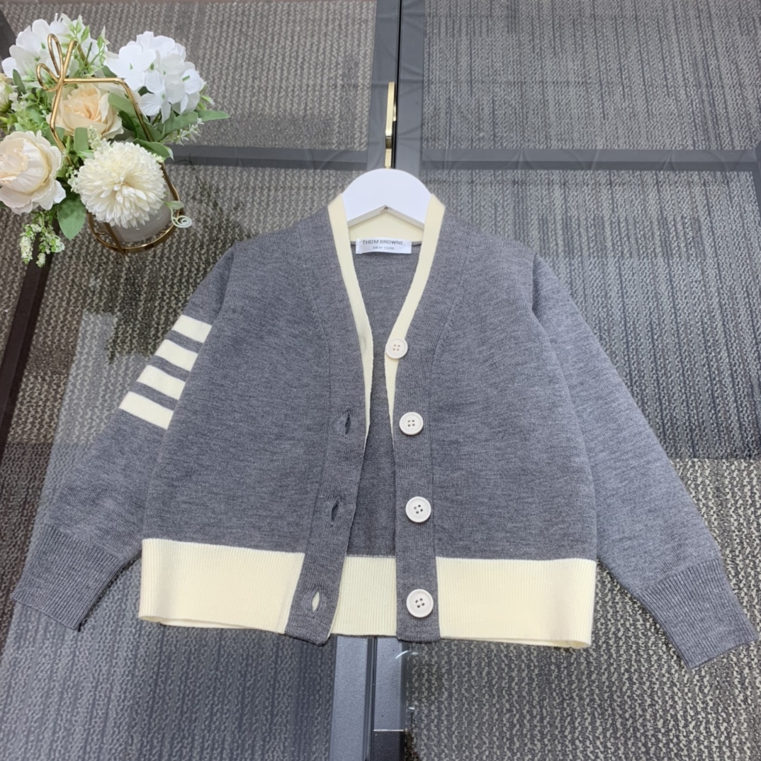 INVENTORY: 110/140 EACH TB KNITTING CHILDREN’S KNITTING SUIT, COLLEGE FROWN MATERIAL, HAND COMFORTS, CLASSIC HOURLY SET - 图片 5