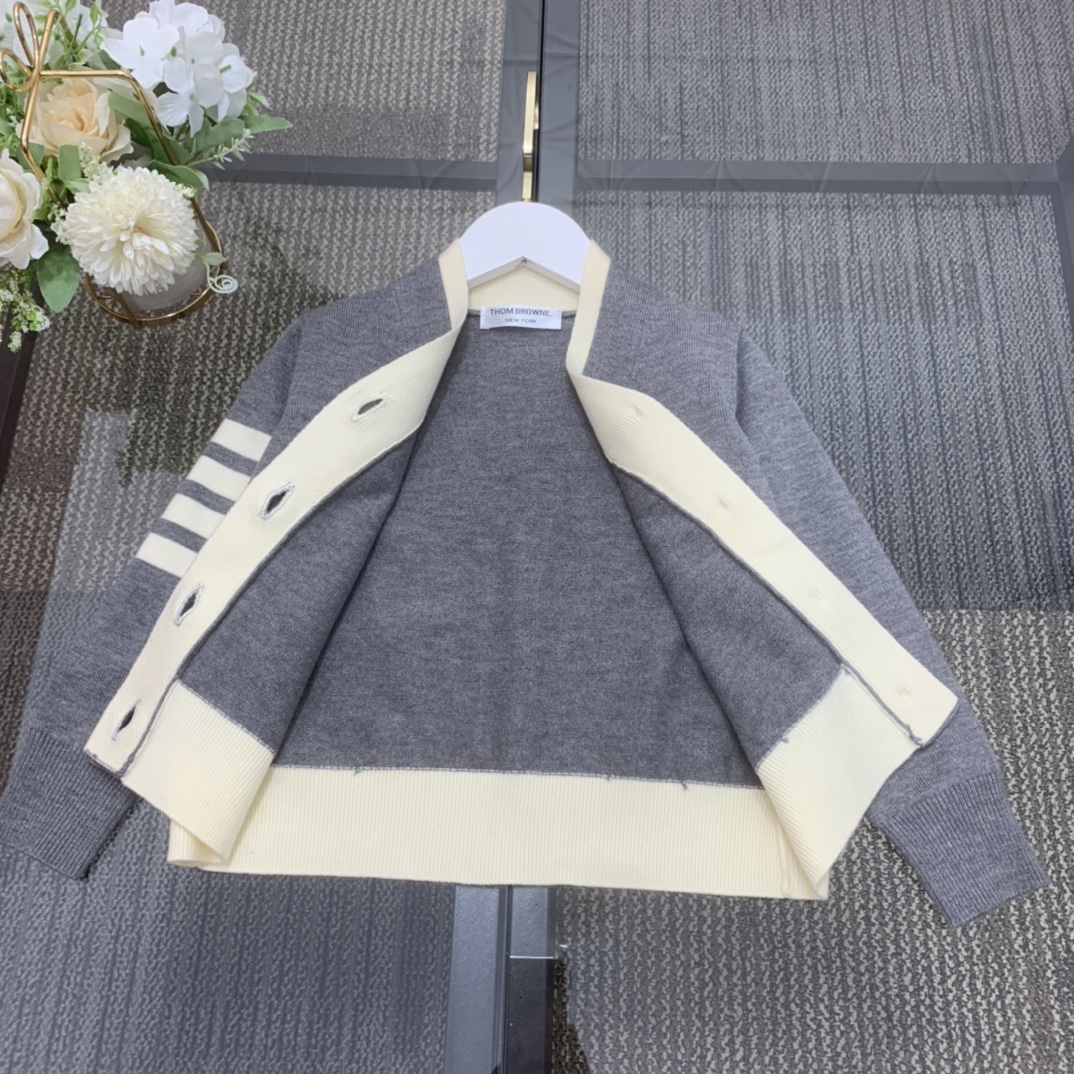 INVENTORY: 110/140 EACH TB KNITTING CHILDREN’S KNITTING SUIT, COLLEGE FROWN MATERIAL, HAND COMFORTS, CLASSIC HOURLY SET - 图片 6