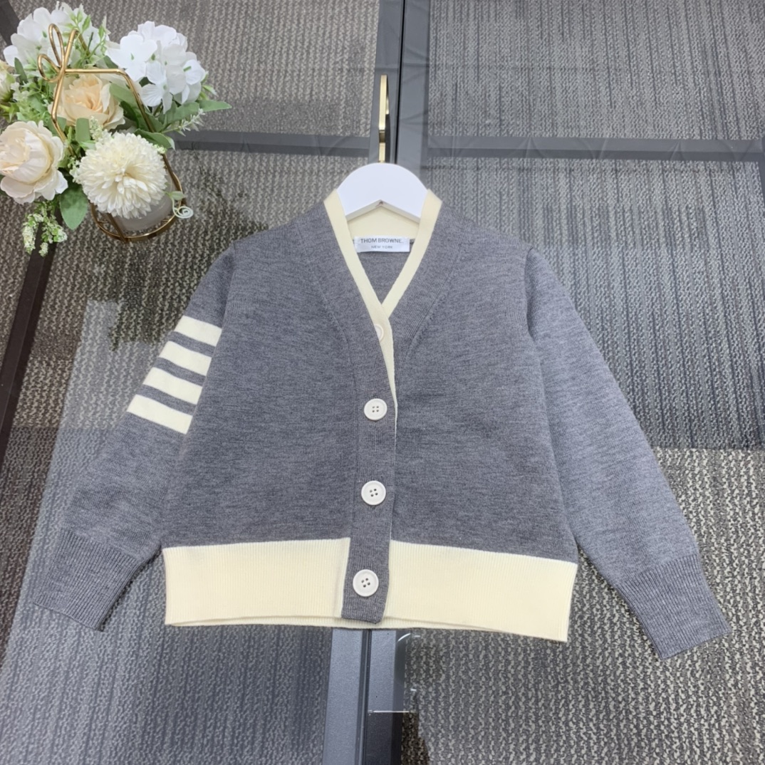 INVENTORY: 110/140 EACH TB KNITTING CHILDREN’S KNITTING SUIT, COLLEGE FROWN MATERIAL, HAND COMFORTS, CLASSIC HOURLY SET - 图片 2