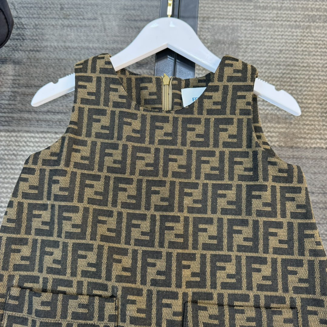 Fendi Haute Couture Haute Couture Ready-to-Wear Clothing Dress Jacket 2