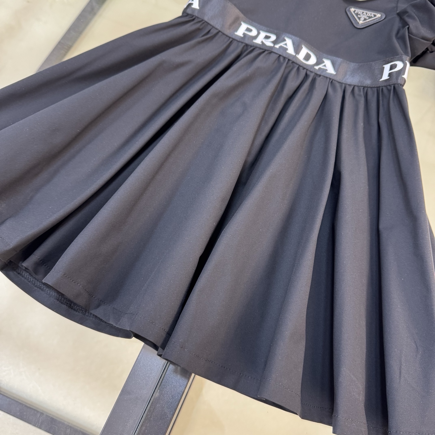 Prada Children’s Bubble-Sleeve Dress: 100% Cotton, Size 110-150, $429 - 图片 5
