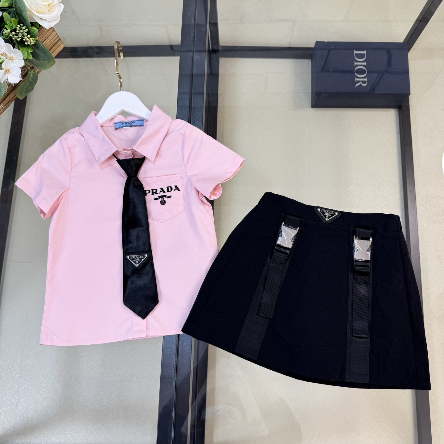 Prada Children’s School Dress: 100% Cotton, Classic Style, Great Quality, Sizes 110-160 - 图片 1