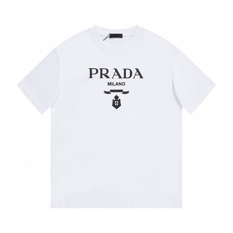 PRADA/普拉达24ss经典logo印花T恤短袖 官方同款 定制280克同缸染面料 🔴手感非常舒服 春夏最新砖柜同步 时尚又个性 超级百搭好看的一款 男女都非常合适 人手必备款 吊牌 领标 水洗麦 三标齐全 DZ02 颜色: 黑色 白…