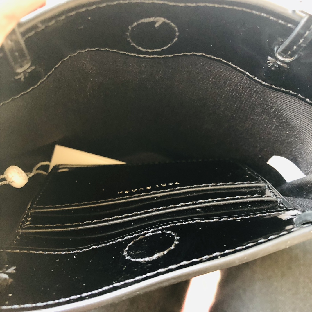 Tory Burch 蛇年特别系列 TORY BURC162782满钻迷你tote T MONOGRAM图案
