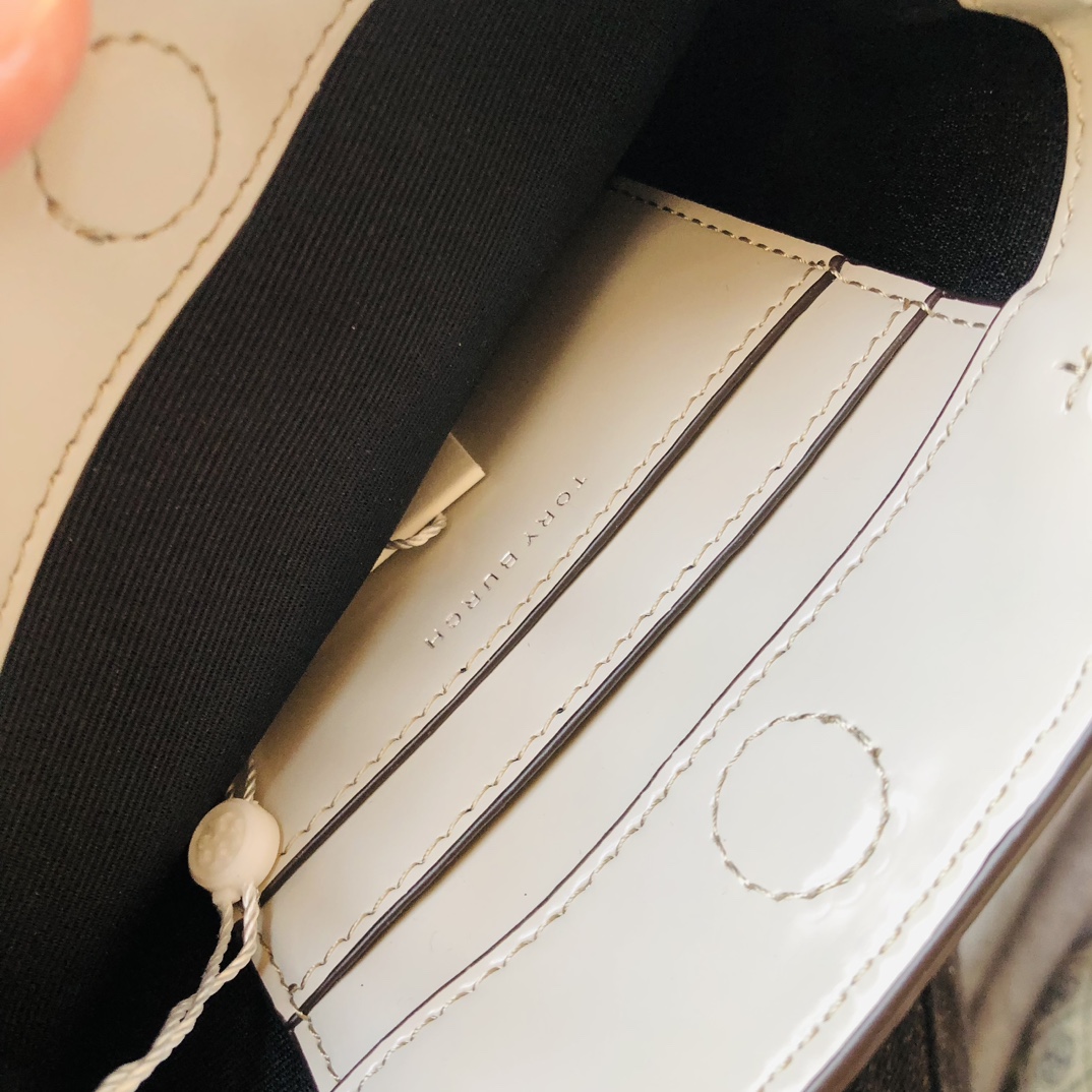Tory Burch 蛇年特别系列 TORY BURC162782满钻迷你tote T MONOGRAM图案