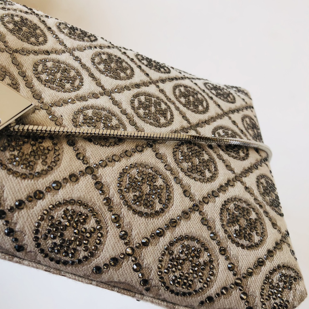 Tory Burch 蛇年特别系列 TORY BURC162782满钻迷你tote T MONOGRAM图案