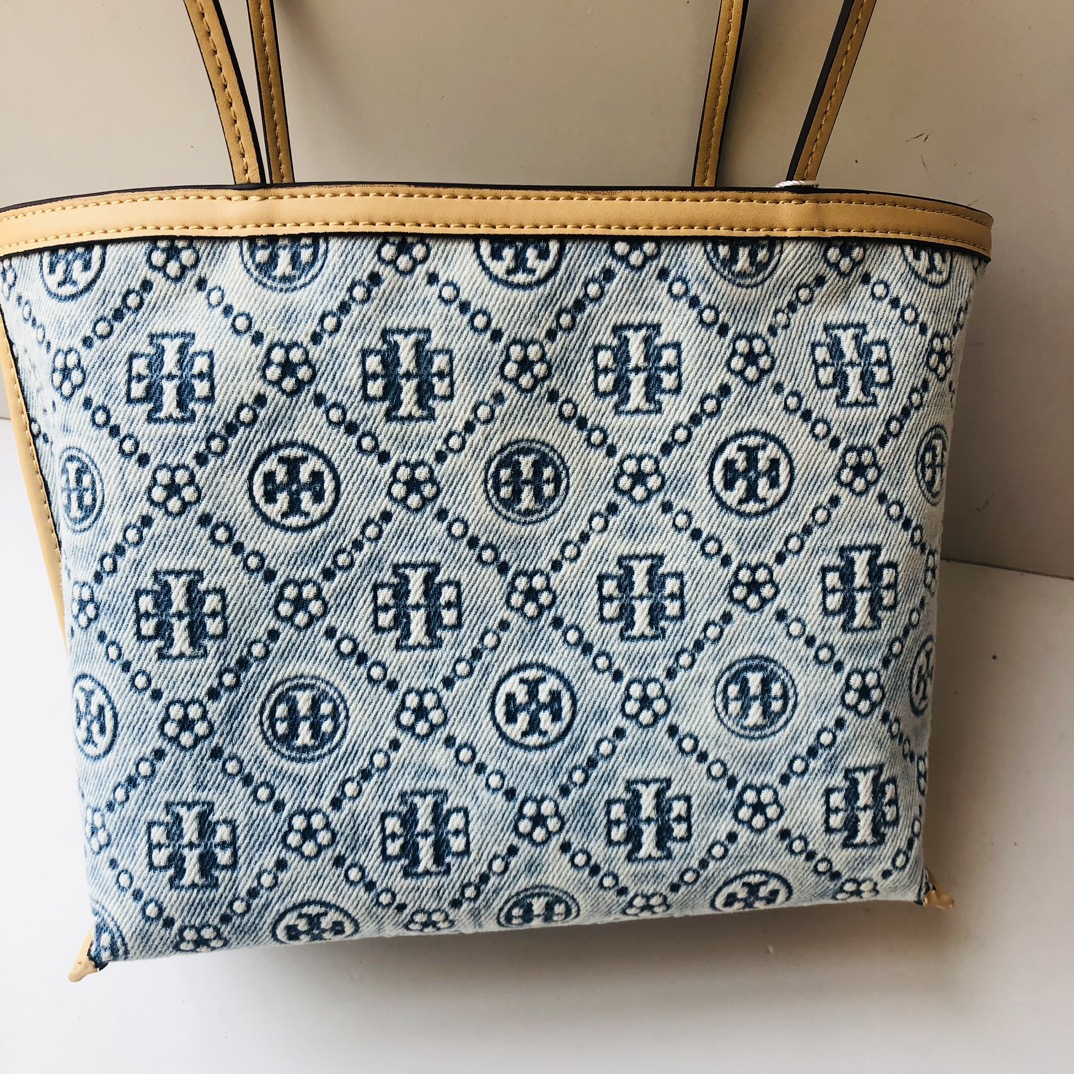Tory Burch ～ T Monogram 图案 精选面料 轻松打造 怀旧风 魅力隽永又风格独具