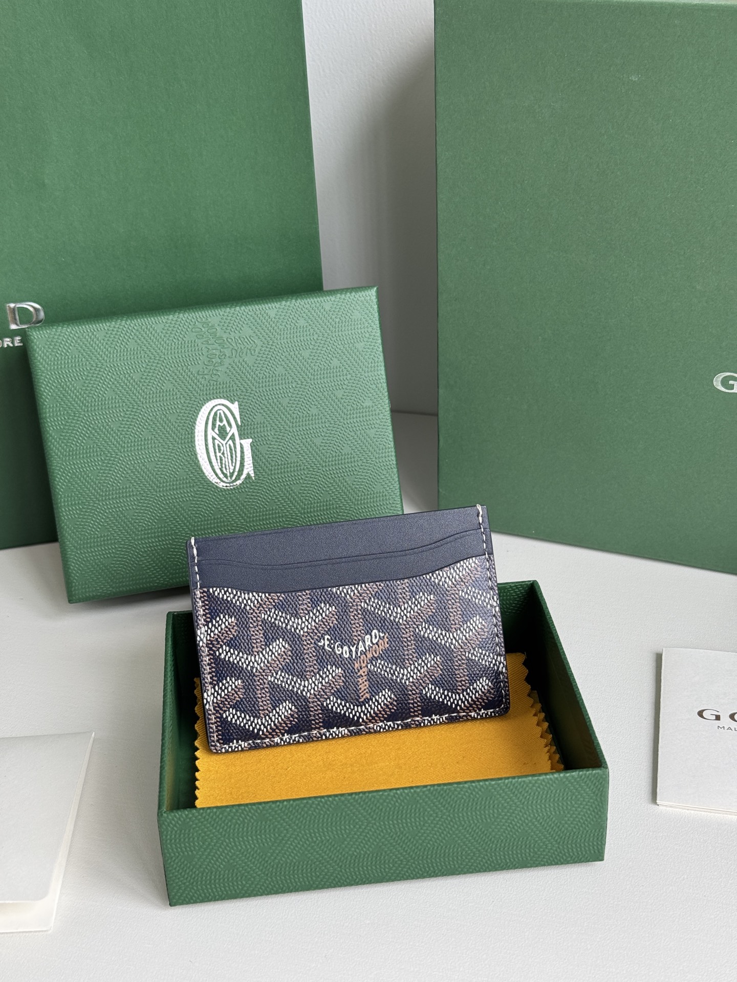 GOYARD カードケース ミニデザイン コンパクトで便利