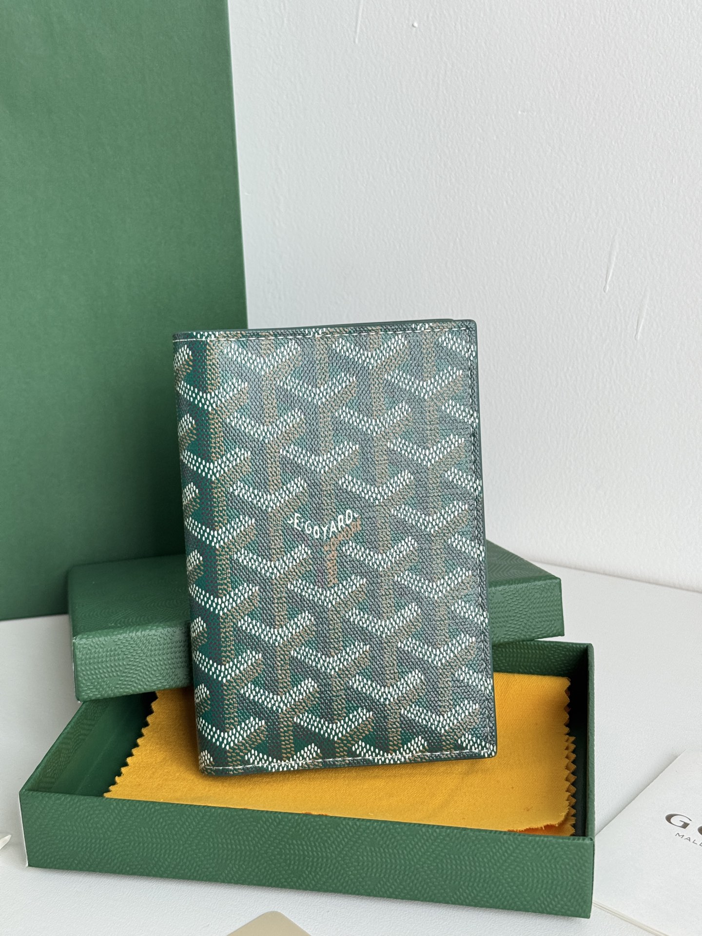 戈雅家 经典款护照夹 旅行に最適な便利アイテム