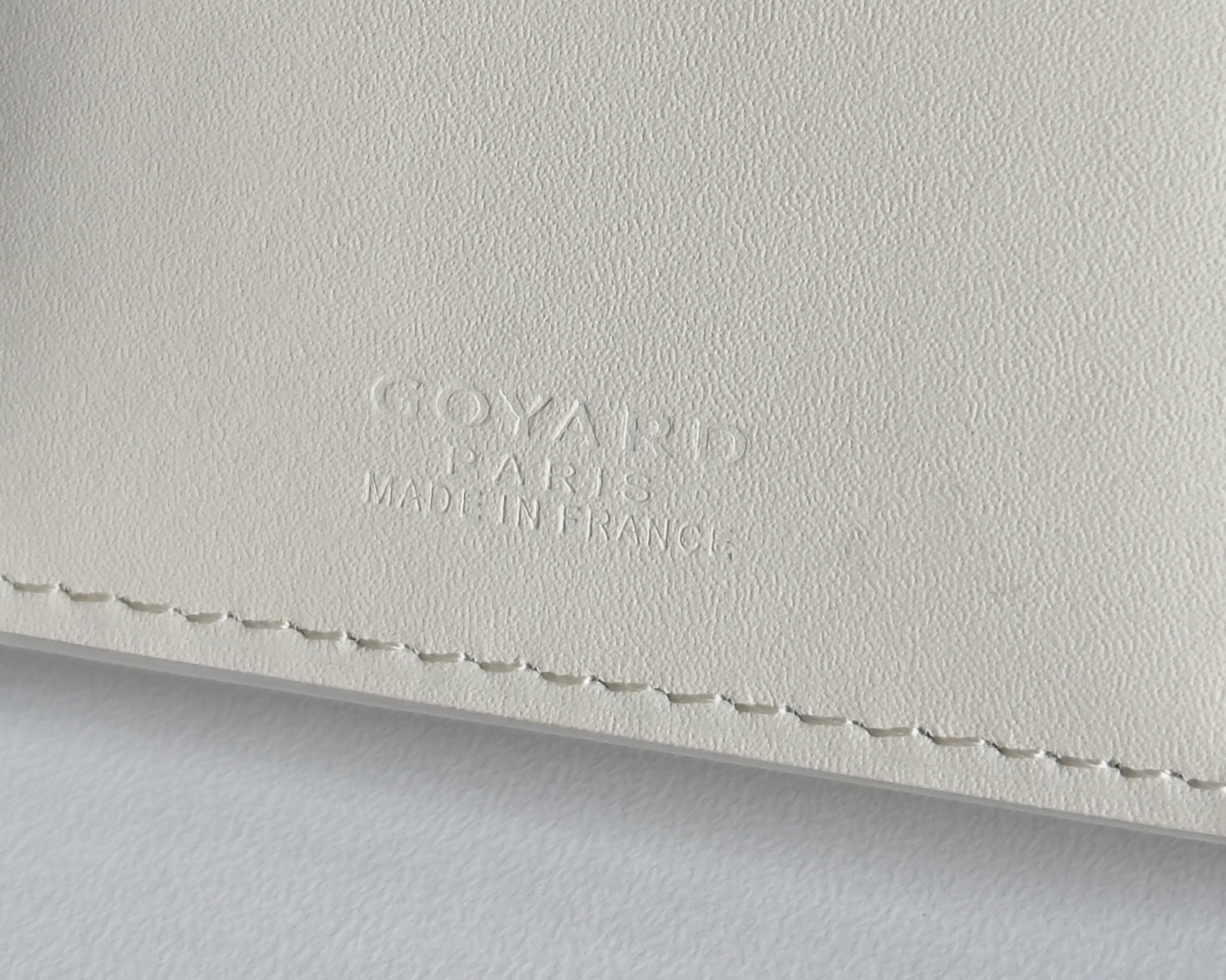 戈雅家 经典款护照夹 - 旅行に最適な多機能収納