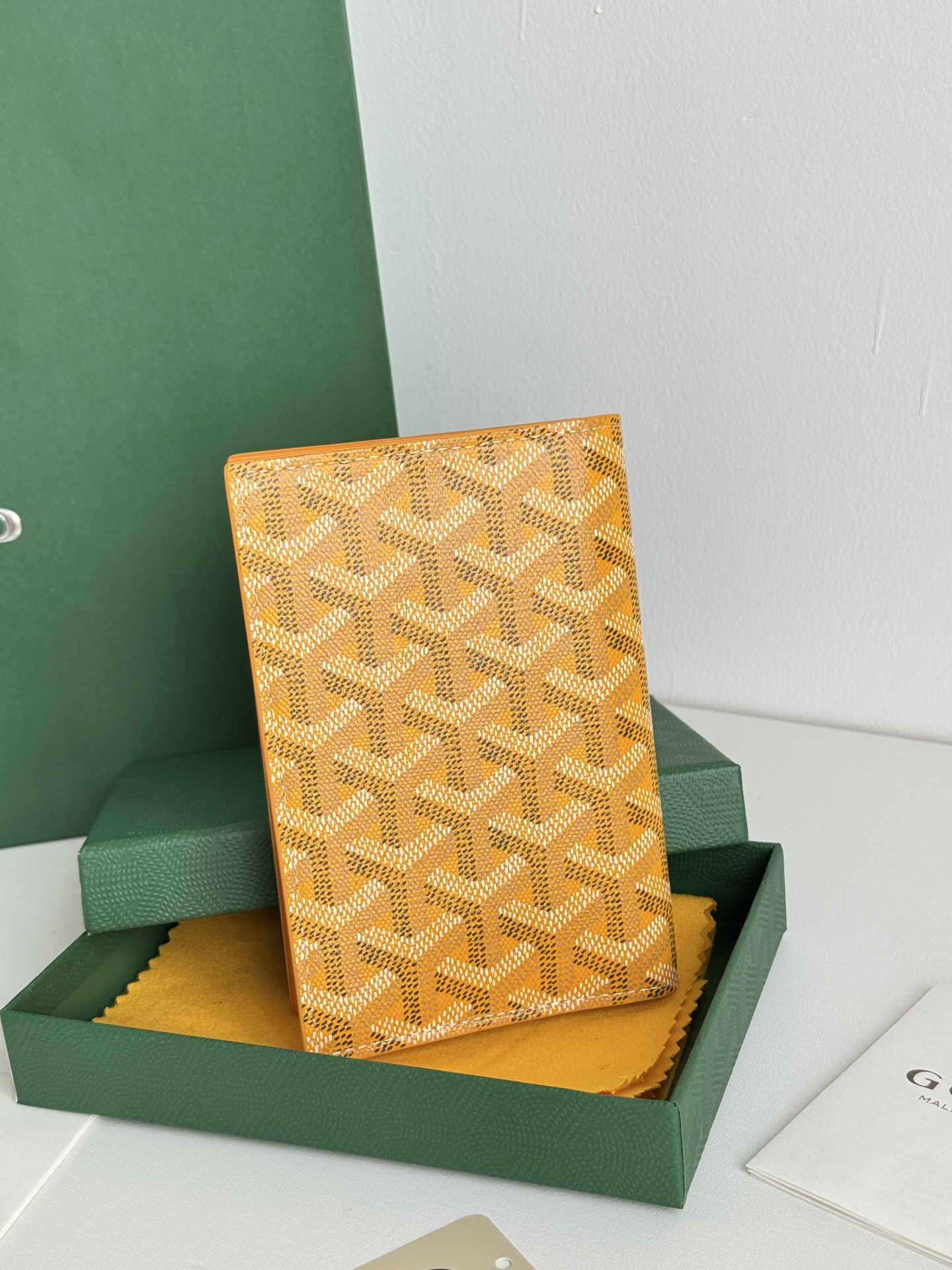 戈雅家 经典款护照夹 - 旅行に最適な多機能収納