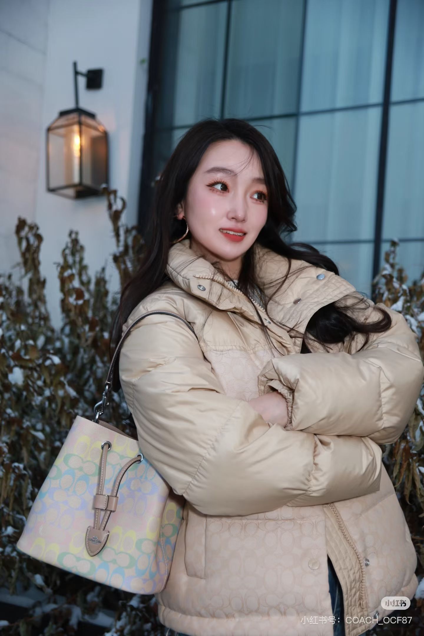 [New Style] Rainbow Fortune Bucket Coach Outlet CDA92 new Rowan drawstring bucket bag, detachable zipper clutch with central open compartment and