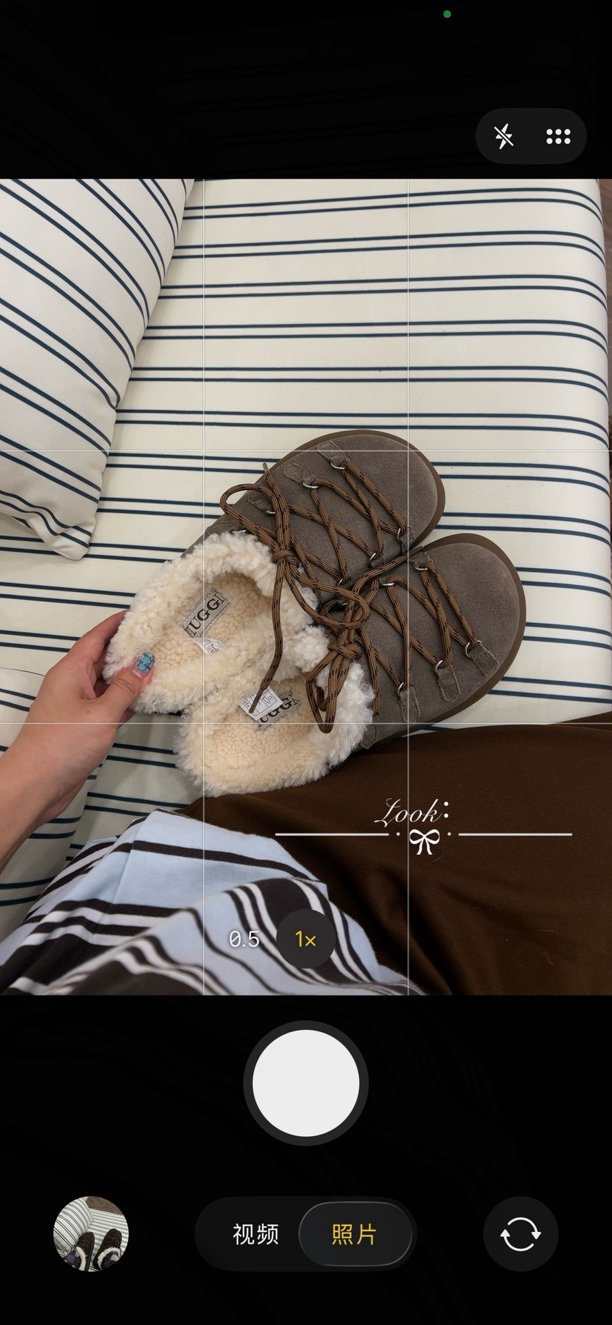 🔥「UGG复古系毛毛鞋」:把秋冬的温柔与个性,一脚踩进生活里,码数35-40码!当复古做旧的麂皮遇上软乎