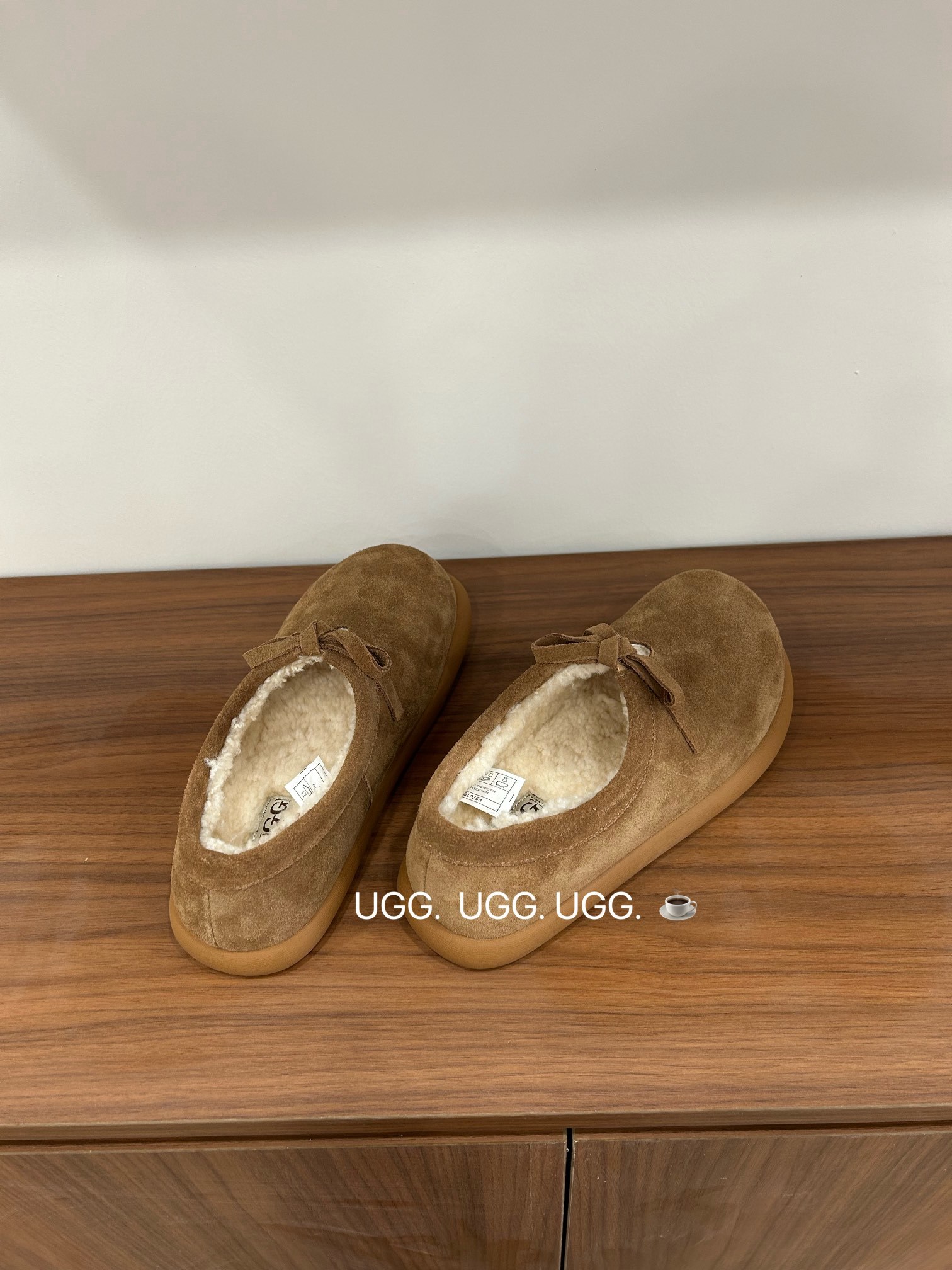🔥「UGG复古系毛毛鞋」:把秋冬的温柔与个性,一脚踩进生活里,码数,35-40码!当复古做旧的麂皮遇上软