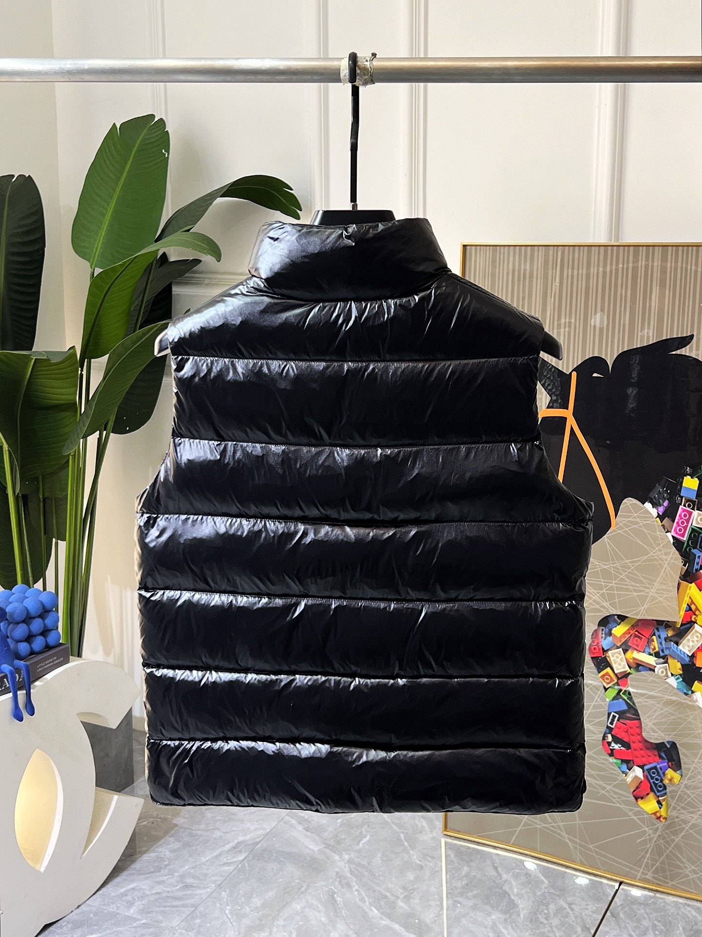 最新moncler/蒙口羽绒背心蒙家王牌尖货镇店之宝迟来的渠道好货好款！蒙口王牌渠道单最经典最火爆尼龙羽