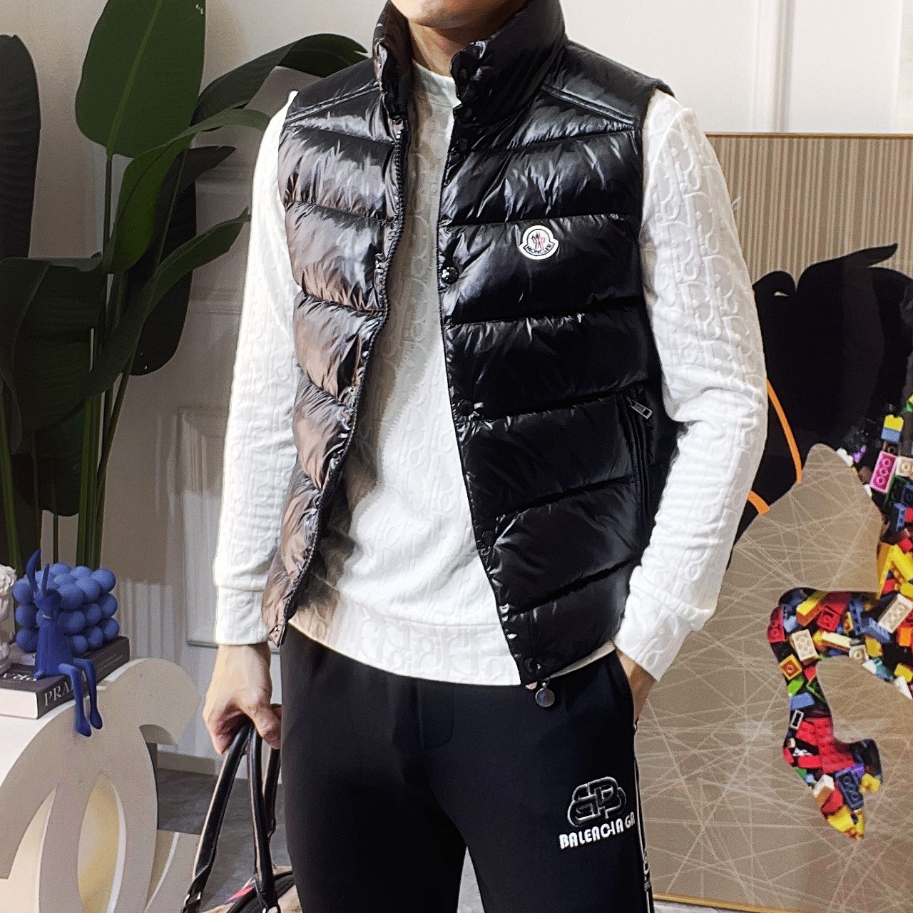 最新moncler/蒙口羽绒背心蒙家王牌尖货镇店之宝迟来的渠道好货好款！蒙口王牌渠道单最经典最火爆尼龙羽