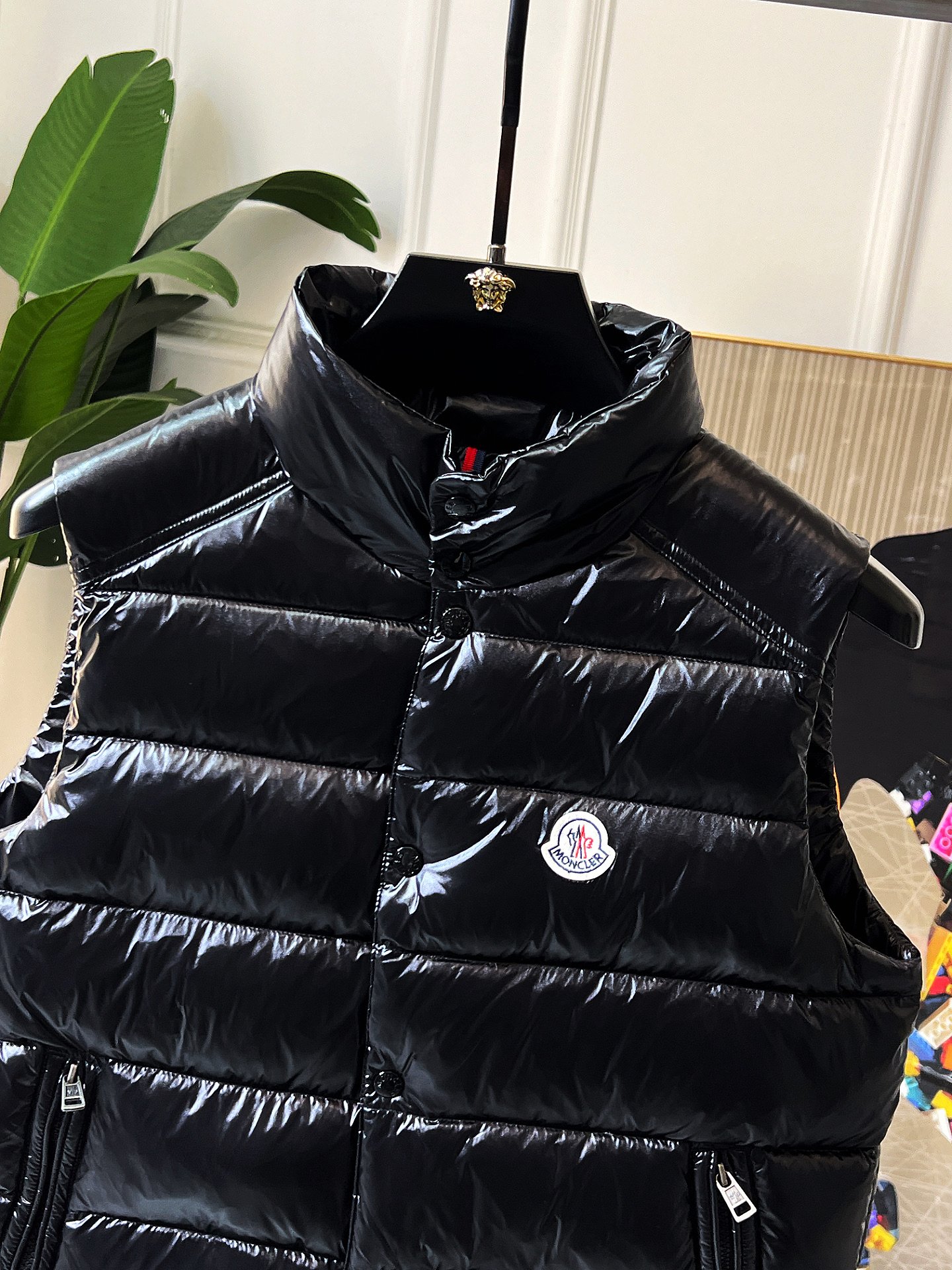 最新moncler/蒙口羽绒背心蒙家王牌尖货镇店之宝迟来的渠道好货好款！蒙口王牌渠道单最经典最火爆尼龙羽