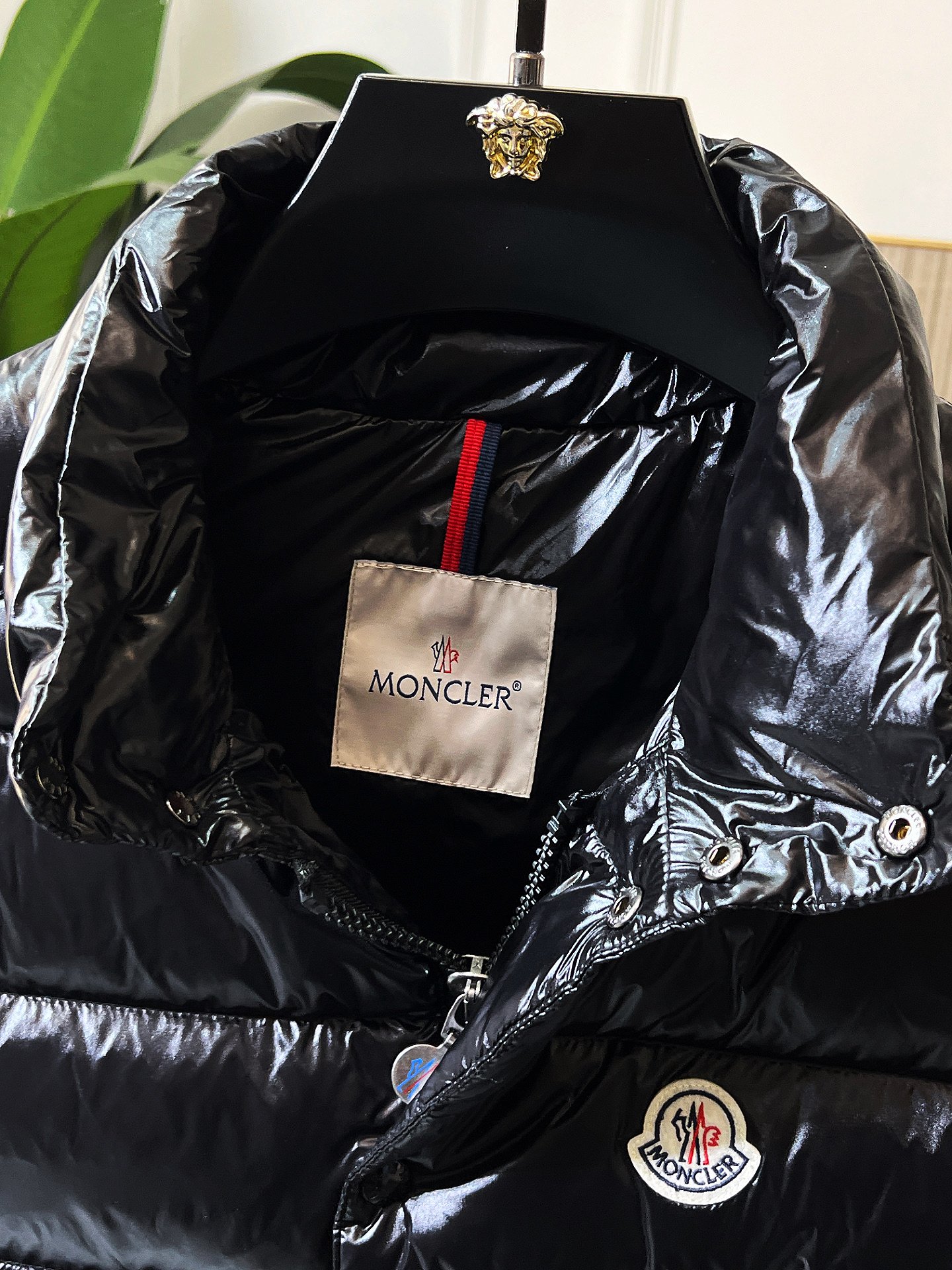 最新moncler/蒙口羽绒背心蒙家王牌尖货镇店之宝迟来的渠道好货好款！蒙口王牌渠道单最经典最火爆尼龙羽