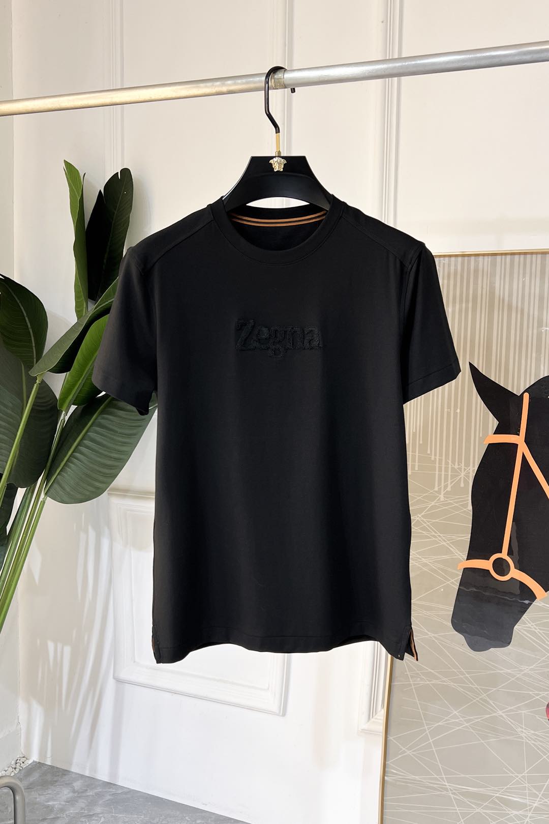 NO:116252,Jenya - 2025ss Snake Year New Year Spring and Summer Boutique Short-sleeved T-shirts for Spring and Summer Official Website Synchronization High-end Quality Customized Top Mercerized Cotton Fabrics, 1:1 Production of Top Large Factory, Fashion Brand Heavy Crafts Logo Design, Soft and Delicate Hands, Comfortable Skin-friendly and Casual, Very Good Body, Handsome, Handsome, Handsome, Handsome, Handsome, Handsome, Handsome, Handsome, Handsome, Handsome, Handsome, Handsome, Handsome, Handsome, Handsome, Handsome, Handsome, Handsome, Handsome, Handsome, Handsome, Handsome, Handsome, Handsome, Handsome, Handsome, Handsome, Handsome, Handsome, Handsome, Handsome, Handsome, Handsome, Handsome, Handsome, Handsome, Handsome, Handsome, Handsome, Handsome, Handsome, Handsome, Handsome, Handsome, Handsome, Handsome, Handsome, Handsome, Handsome, Handsome, Handsome, Handsome, Handsome, Handsome, Handsome, Handsome, Handsome, Handsome, Handsome, Handsome, Handsome, Handsome, Handsome, Handsome, Handsome, Handsome, Handsome, Handsome, Handsome, Handsome, Handsome, Handsome, Handsome, Handsome, Handsome, Handsome, Handsome, Handsome, Handsome, Handsome, Handsome, Handsome, Handsome, Handsome, Handsome, Handsome, Handsome, Handsome, Handsome, Handsome, Handsome, Handsome, Handsome, Handsome, Handsome, Handsome, Handsome, Handsome, Hand19860909杰尼娅 - 2025ss蛇年贺岁款春夏精品短袖T恤 官网同步 高端品质 定制顶级丝光棉面料,顶级大厂1:1制作,时尚大牌重工艺logo设计,手感柔软细腻 穿着亲肤舒适 百搭休闲 上身非常赞 帅气 潮男必备品 尺码M-3XL(模特/145斤穿L),,zegna,T-shirt,tees，t-shirt,alexander wang,Men's clothing