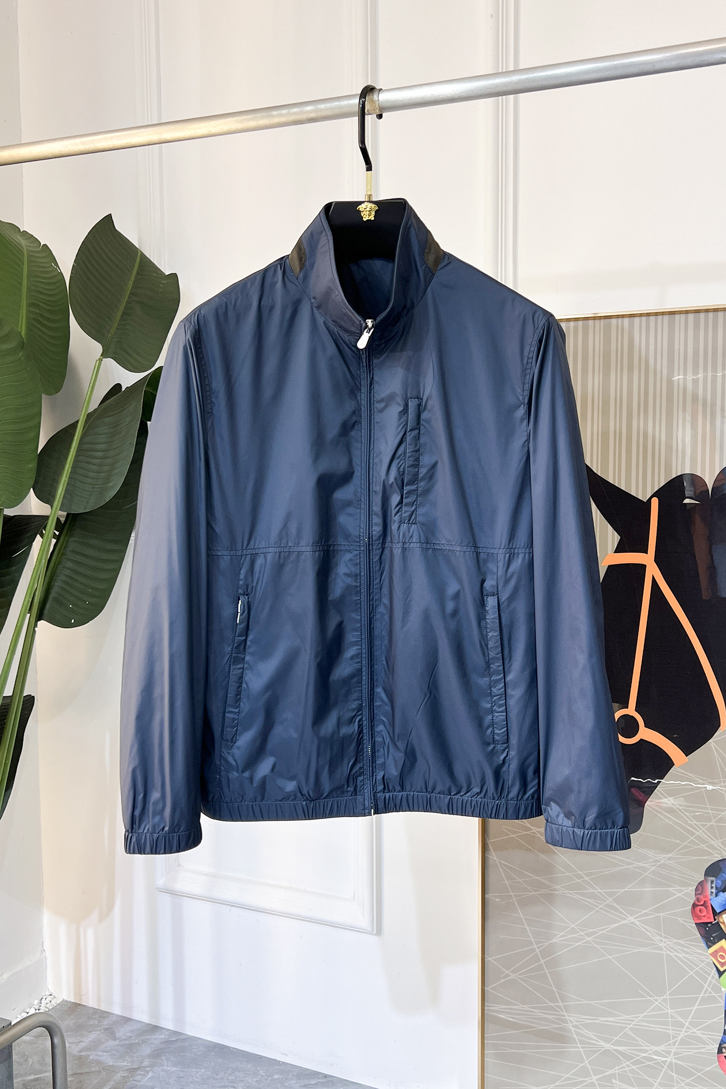 NO:117691,Bc - 2025ss Snake Year New Year Spring Jacket Jacket, customized high-quality polyester fiber fabric!  Top-level fashion brand elements logo design, complete with three standards!  The original hardware and accessories have smooth lines and exquisite craftsmanship, excellent upper body style, comfortable fabric, windproof and warm, and casual matching are very fashionable, handsome, casual and fashionable men's must-have!  Size M-3XL (model 178/145 catties wear L), Jackets & coats, Jackets & coats, Alexander wang19860909Bc - 2025ss蛇年贺岁款春装夹克外套,定制高品质聚酯纤维面料！顶级时尚大牌元素logo设计,三标齐全！原版五金辅料,线条流畅,工艺精致,上身版型超赞,面料舒适,挡风保暖,随意搭配都非常时尚帅气休闲时尚男仕必备款哦！尺码M-3XL（模特178/145斤穿L）,,jackets & coats,jackets & coats,alexander wang,Men's clothing