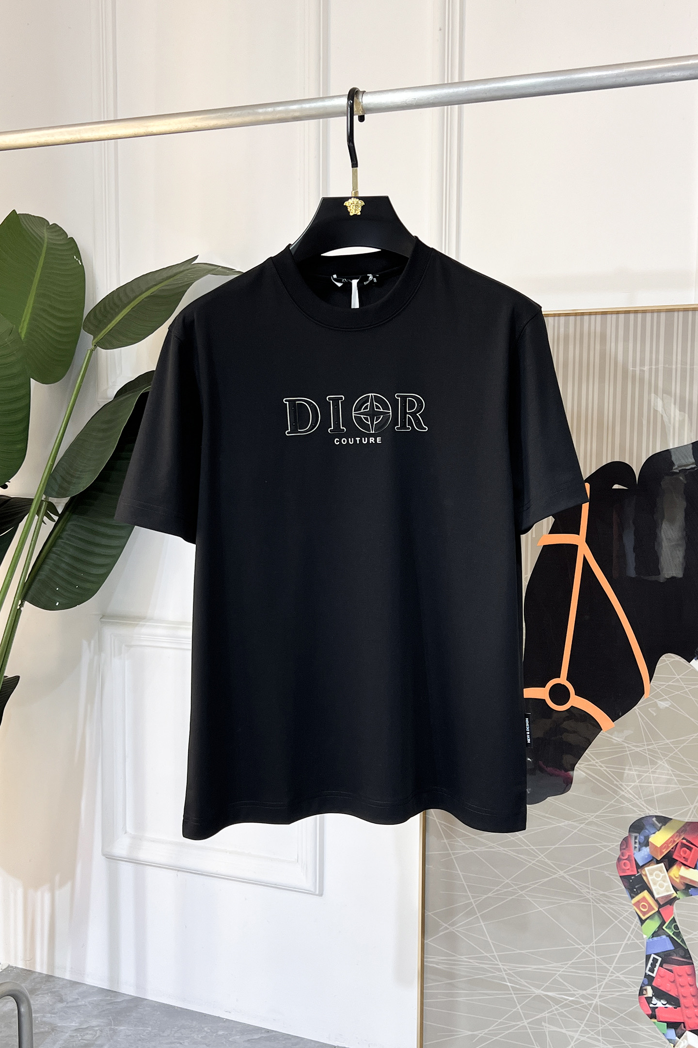 NO:117673,Dior - 2025ss Snake Year New Year Spring and Summer Boutique Short-sleeved T-shirts for Spring and Summer Official Website Synchronization High-end Quality Customized Top Mercerized Cotton Fabrics, 1:1 Production of Top Large Factory, Fashion Brand Heavy Crafts Logo Design, Soft and Delicate Hands, Comfortable Skin-friendly and Casual, Very Good Body, Handsome, Handsome, Handsome, Handsome, Handsome, Handsome, Handsome, Handsome, Handsome, Handsome, Handsome, Handsome, Handsome, Handsome, Handsome, Handsome, Handsome, Handsome, Handsome, Handsome, Handsome, Handsome, Handsome, Handsome, Handsome, Handsome, Handsome, Handsome, Handsome, Handsome, Handsome, Handsome, Handsome, Handsome, Handsome, Handsome, Handsome, Handsome, Handsome, Handsome, Handsome, Handsome, Handsome, Handsome, Handsome, Handsome, Handsome, Handsome, Handsome, Handsome, Handsome, Handsome, Handsome, Handsome, Handsome, Handsome, Handsome, Handsome, Handsome, Handsome, Handsome, Handsome, Handsome, Handsome, Handsome, Handsome, Handsome, Handsome, Handsome, Handsome, Handsome, Handsome, Handsome, Handsome, Handsome, Handsome, Handsome, Handsome, Handsome, Handsome, Handsome, Handsome, Handsome, Handsome, Handsome, Handsome, Handsome, Handsome, Handsome, Handsome, Handsome, Handsome, Handsome, Handsome, Handsome, Handsome, Handsome, Handsome, Hands19860909迪奥- 2025ss蛇年贺岁款春夏精品短袖T恤 官网同步 高端品质 定制顶级丝光棉面料,顶级大厂1:1制作,时尚大牌重工艺logo设计,手感柔软细腻 穿着亲肤舒适 百搭休闲 上身非常赞 帅气 潮男必备品 尺码M-3XL(模特175/145斤穿L),,dior,T-shirt,tees，t-shirt,alexander wang,Men's clothing