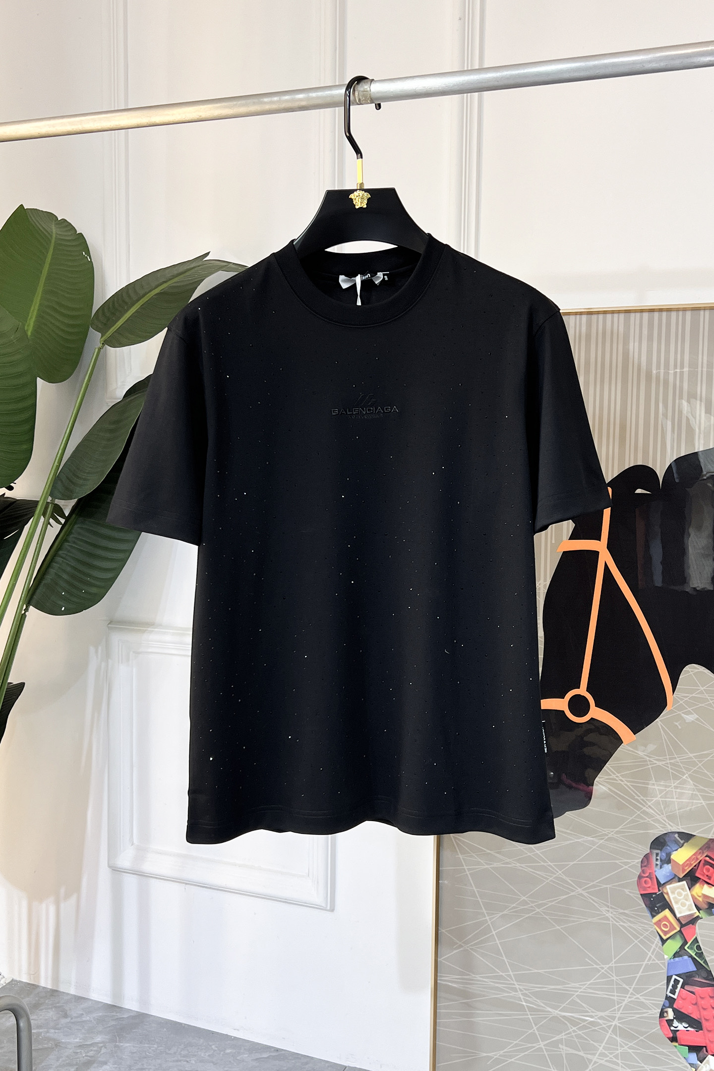 NO:117667,Balenciaga - 2025ss Snake Year New Year Spring and Summer Boutique Short-sleeved T-shirts for Spring and Summer Official Website Synchronization High-end Quality Customized Top Mercerized Cotton Fabrics, Top Large Factory 1:1 Production, Fashionable Brand Heavy Crafts Logo Design, Soft and Delicate Hands, Comfortable Skin-friendly and Casual, Very Good Body, Handsome, Handsome, Handsome, Handsome, Handsome, Handsome, Handsome, Handsome, Handsome, Handsome, Handsome, Handsome, Handsome, Handsome, Handsome, Handsome, Handsome, Handsome, Handsome, Handsome, Handsome, Handsome, Handsome, Handsome, Handsome, Handsome, Handsome, Handsome, Handsome, Handsome, Handsome, Handsome, Handsome, Handsome, Handsome, Handsome, Handsome, Handsome, Handsome, Handsome, Handsome, Handsome, Handsome, Handsome, Handsome, Handsome, Handsome, Handsome, Handsome, Handsome, Handsome, Handsome, Handsome, Handsome, Handsome, Handsome, Handsome, Handsome, Handsome, Handsome, Handsome, Handsome, Handsome, Handsome, Handsome, Handsome, Handsome, Handsome, Handsome, Handsome, Handsome, Handsome, Handsome, Handsome, Handsome, Handsome, Handsome, Handsome, Handsome, Handsome, Handsome, Handsome, Handsome, Handsome, Handsome, Handsome, Handsome, Handsome, Handsome, Handsome, Handsome, Handsome, Handsome, Handsome, Handsome, Handsome, Handsome, Handsome19860909巴黎世家- 2025ss蛇年贺岁款春夏精品短袖T恤 官网同步 高端品质 定制顶级丝光棉面料,顶级大厂1:1制作,时尚大牌重工艺logo设计,手感柔软细腻 穿着亲肤舒适 百搭休闲 上身非常赞 帅气 潮男必备品 尺码M-3XL(模特175/145斤穿L),,balenciaga,T-shirt,tees，t-shirt,alexander wang,Men's clothing