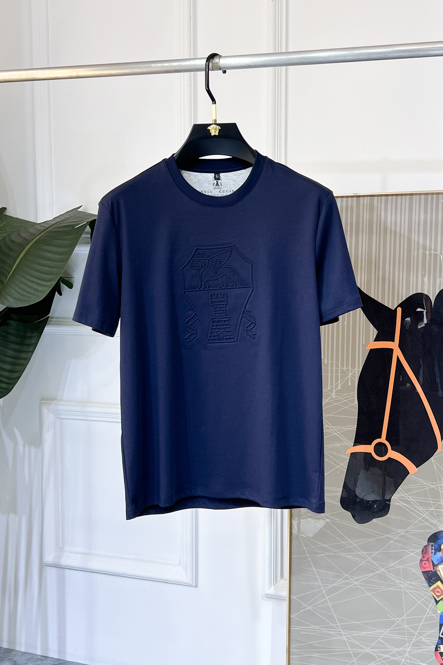 NO:936006,Bc- 2026ss spring and summer high-quality short-sleeved T-shirt for the New Year, synchronized with the official website, high-end quality, customized top-grade mercerized cotton fabric, 1:1 production by top manufacturers, fashionable brand heavy craftsmanship logo design, soft and delicate feel, skin-friendly and comfortable to wear, versatile and casual, the upper body is very good, handsome, a must-have for trendy men, size M-4XL, can wear up to 200 pounds!  ,,T-shirt,tees,t-shirt,19860909Bc- 2026ss年贺岁款春夏精品短袖T恤 官网同步 高端品质 定制顶级丝光棉面料,顶级大厂1:1制作,时尚大牌重工艺logo设计,手感柔软细腻 穿着亲肤舒适 百搭休闲 上身非常赞 帅气 潮男必备品 尺码M-4XL 最大可穿200斤！,,T-shirt,tees，t-shirt,,Men's clothing