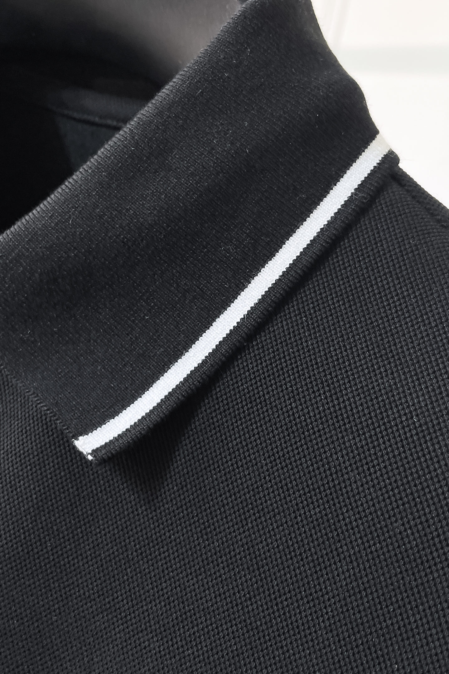Dior Men's Black Long Sleeve Polo Shirt with Embroidered Logo 10 i1755497336608 3928 0 8