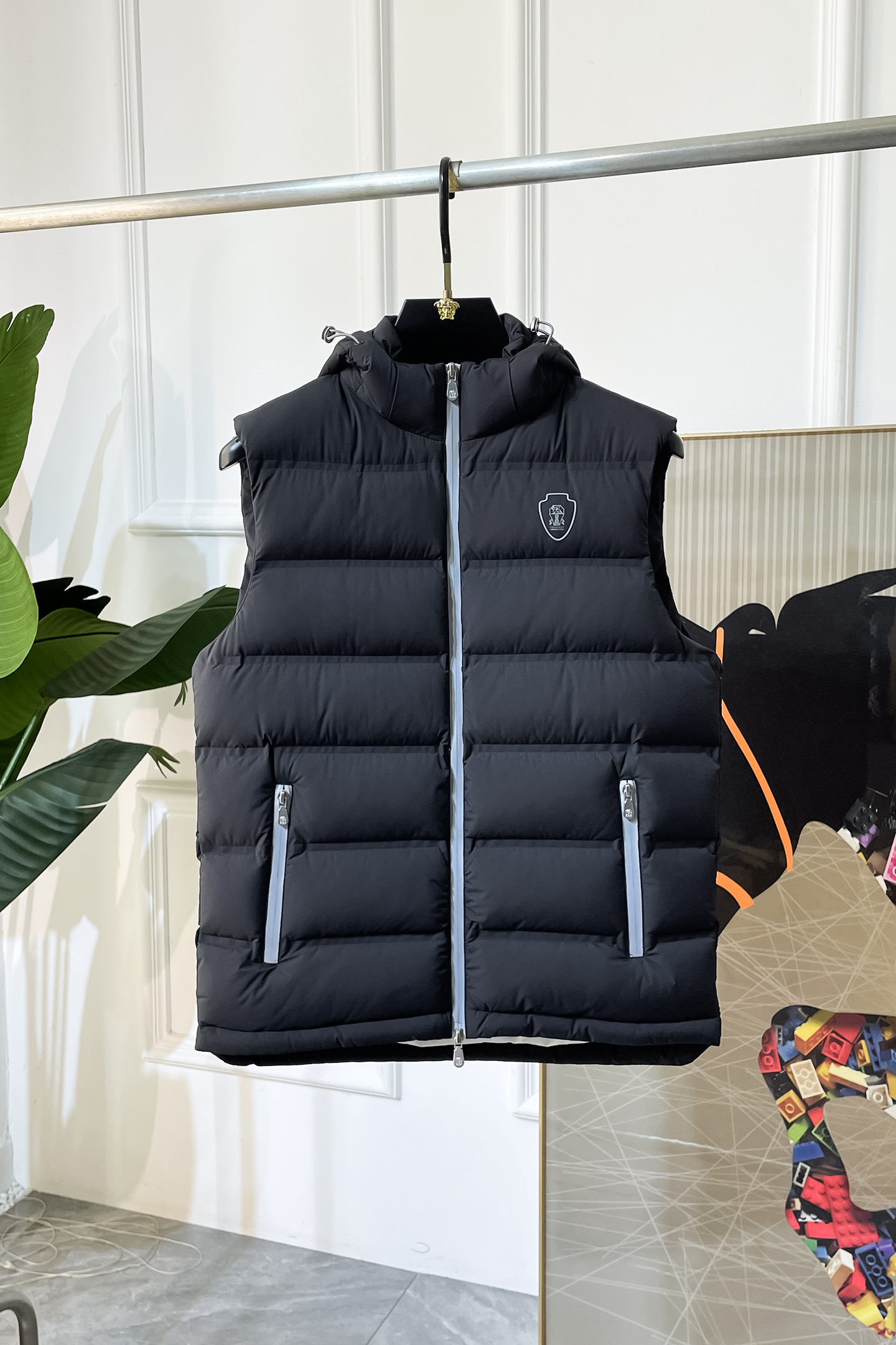 NO:531754,BC-Brunello Cucineli exclusively for new autumn and winter hooded down. Trading company channels are rare and detachable. The warmth items must be worn in cooling weather, whether in daily life or outdoor sports. They are wear-resistant, scratch-resistant and easy to manage. They are matched with large square quilting technology to create a fluffy and full overall effect, taking into account the powerful warm-proof and warm-locking effect, so that you don’t fear the cold outdoor weather in autumn and winter! Size M-3XL, brunello cucinelli, down jacket, hats, alexander wang19860909BC-Brunello Cucineli 布鲁内洛 库奇内利独家专供秋冬新款连帽羽绒.贸易公司渠道稀出,可拆卸设计.降温天气必备的保暖单品,不论是日常还是户外运动都能穿.耐磨防刮易打理,在搭配大方格绗缝工艺,打造蓬松饱满的整体效果,兼顾强悍的保暖锁温效果,让你无惧秋冬季寒冷的户外天气! 尺码M-3XL,,brunello cucinelli,down jacket,hats,alexander wang,Men's clothing